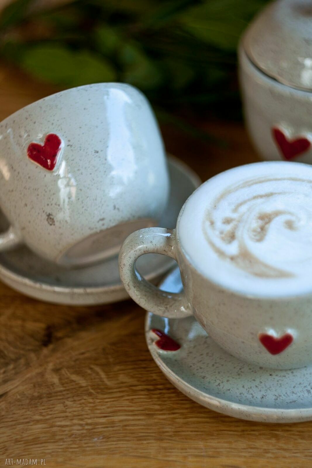 Filiżanka z serduszkiem i spodkiem - ręcznie toczona ceramika do cappuccino