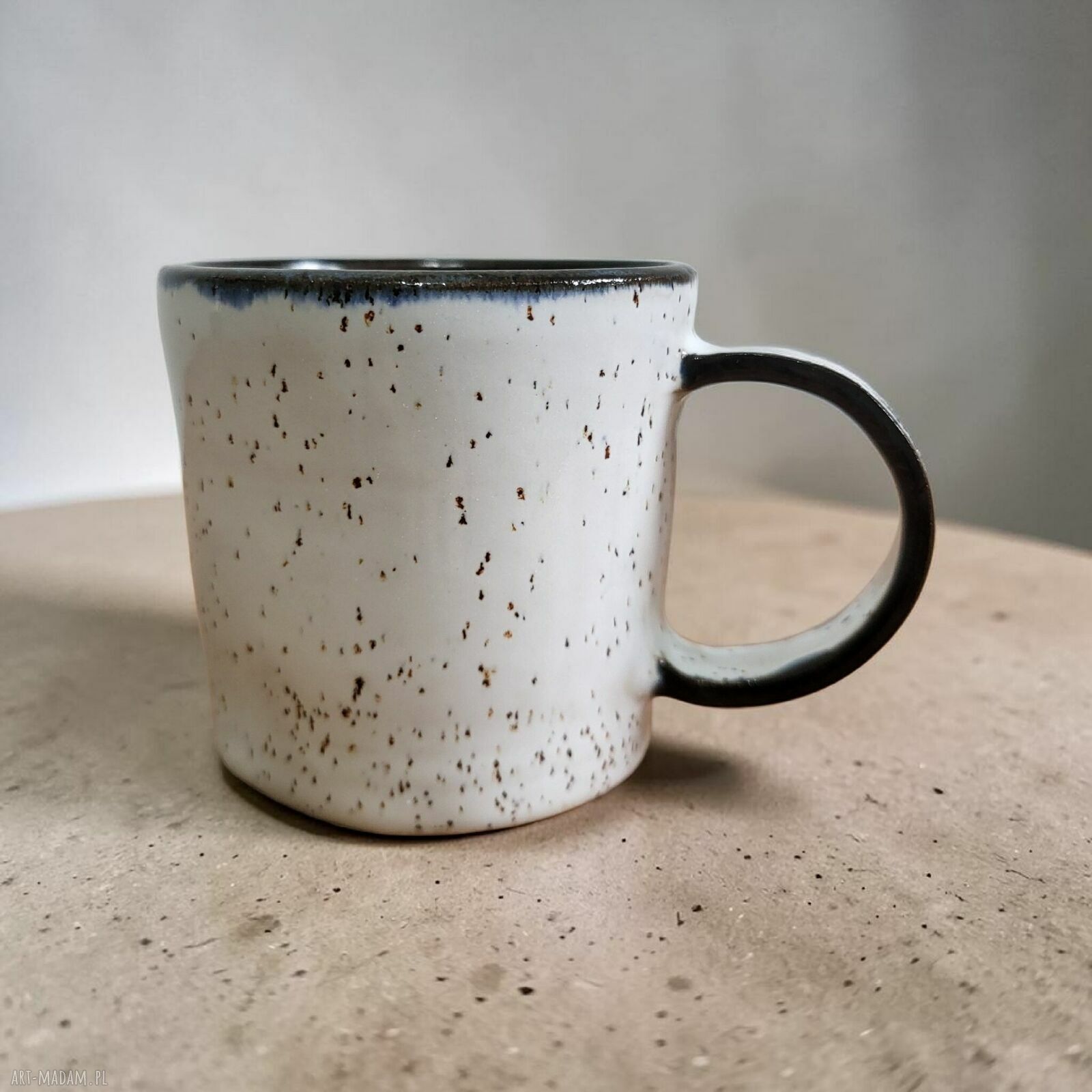 Filiżanka na małą kawę 200 ml - handmade ceramika w bieli i brązie