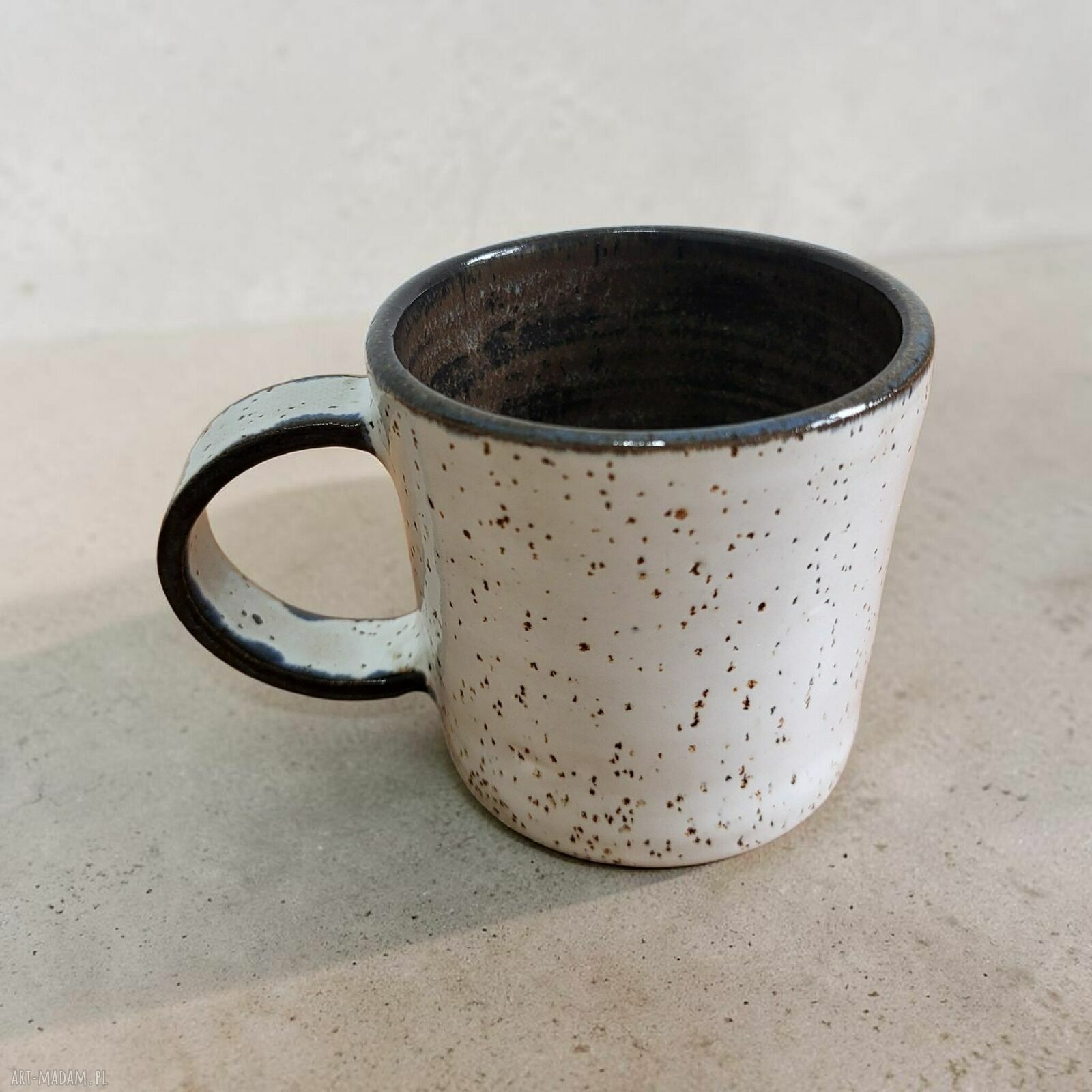 Filiżanka na małą kawę 200 ml - handmade ceramika w bieli i brązie