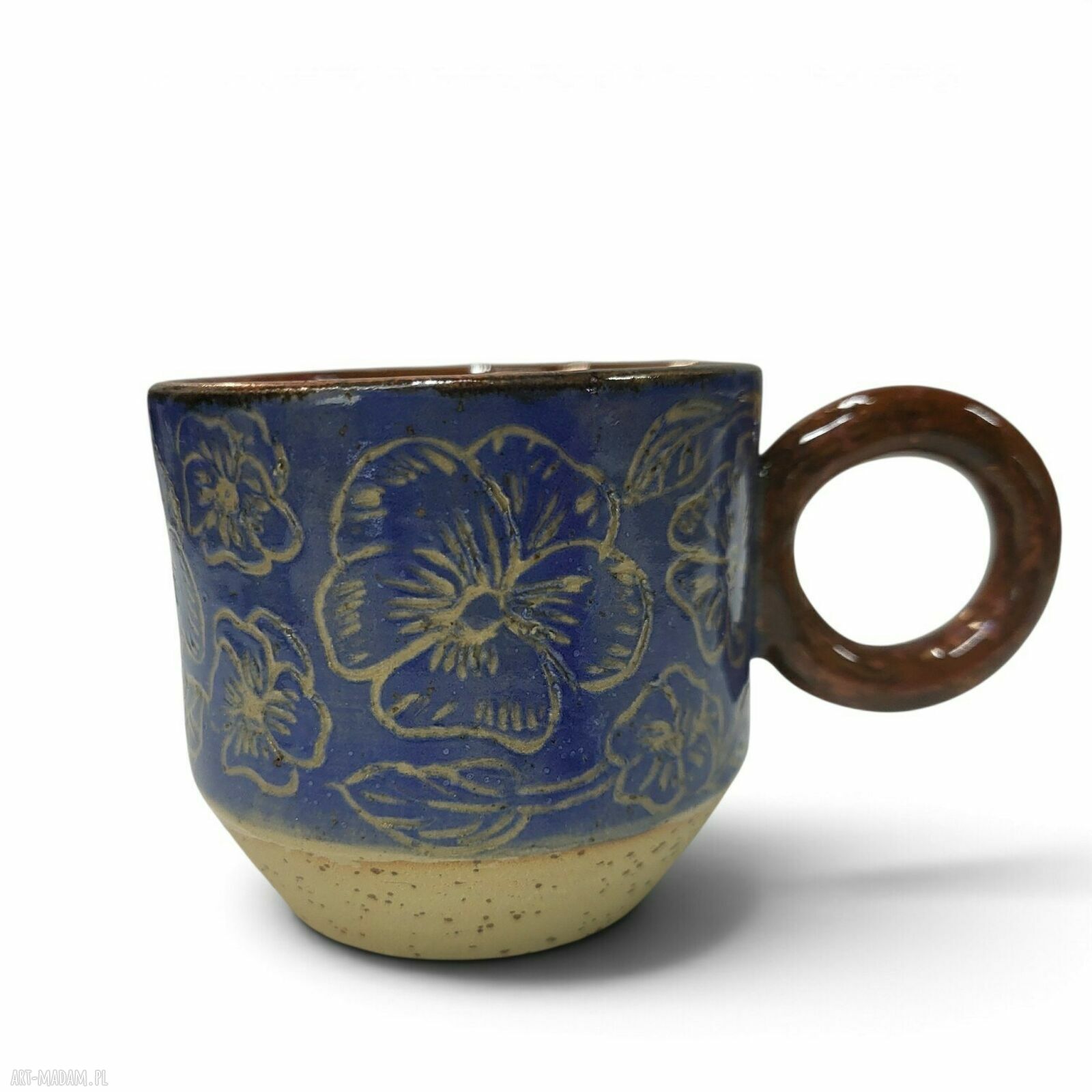 Ręcznie robiona filiżanka ceramiczna do kawy