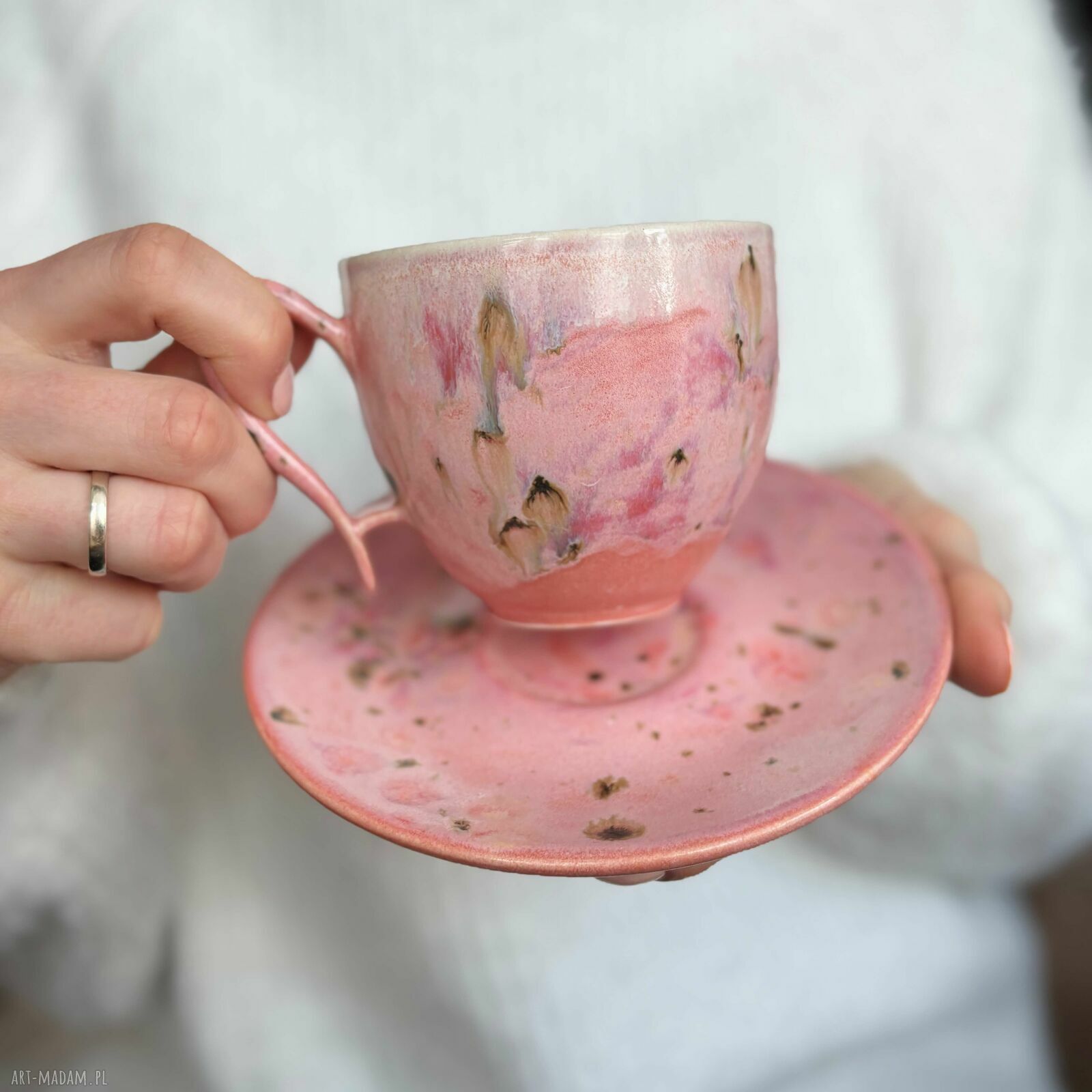 Różowa pastelowa filiżanka ceramiczna 220 ml na kawę - handmade