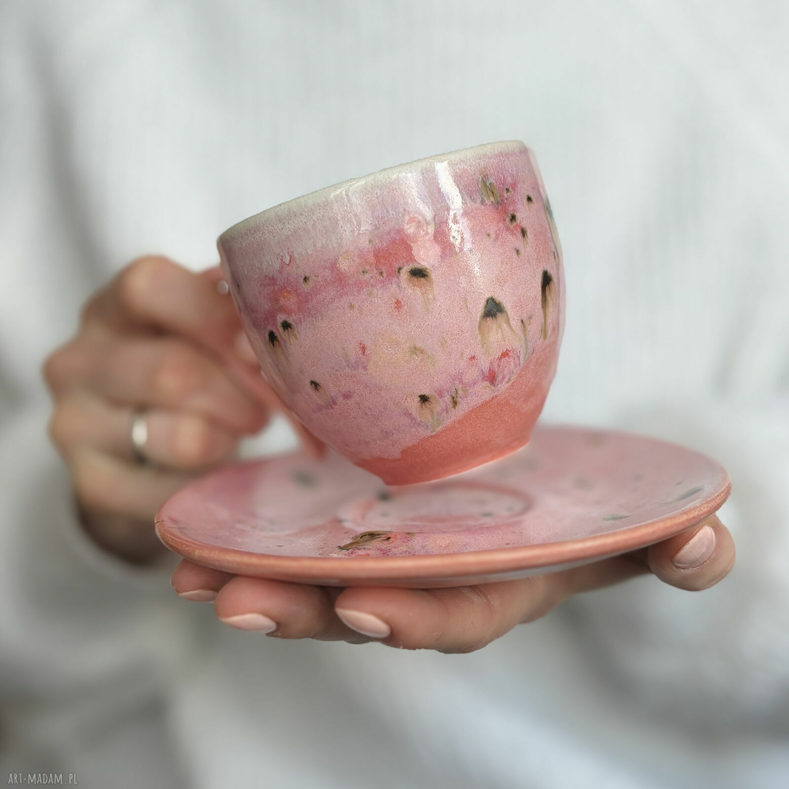 Różowa pastelowa filiżanka ceramiczna 220 ml na kawę - handmade