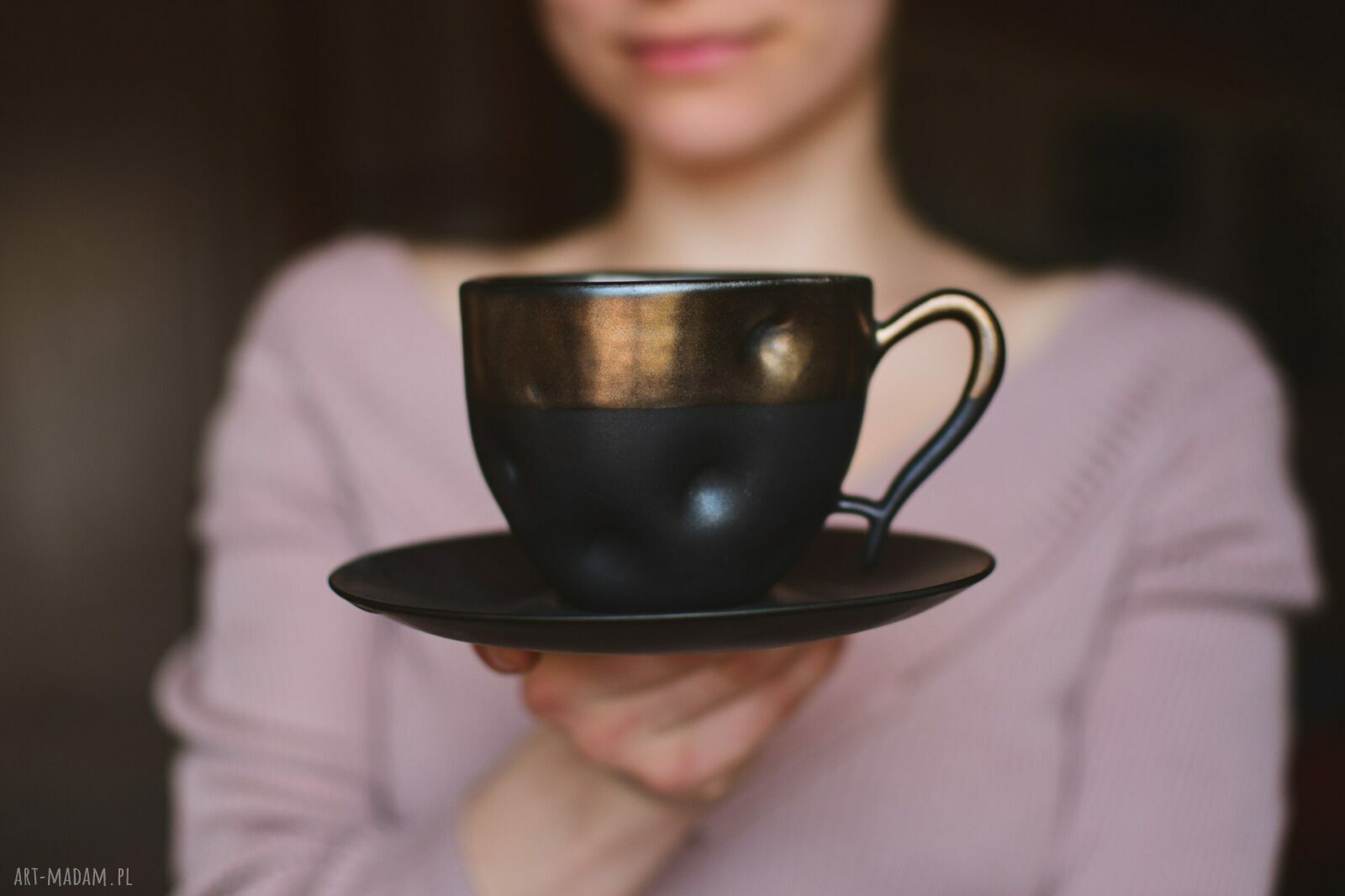 Filiżanka Wgłębiona Czerń i Złoto 270ml