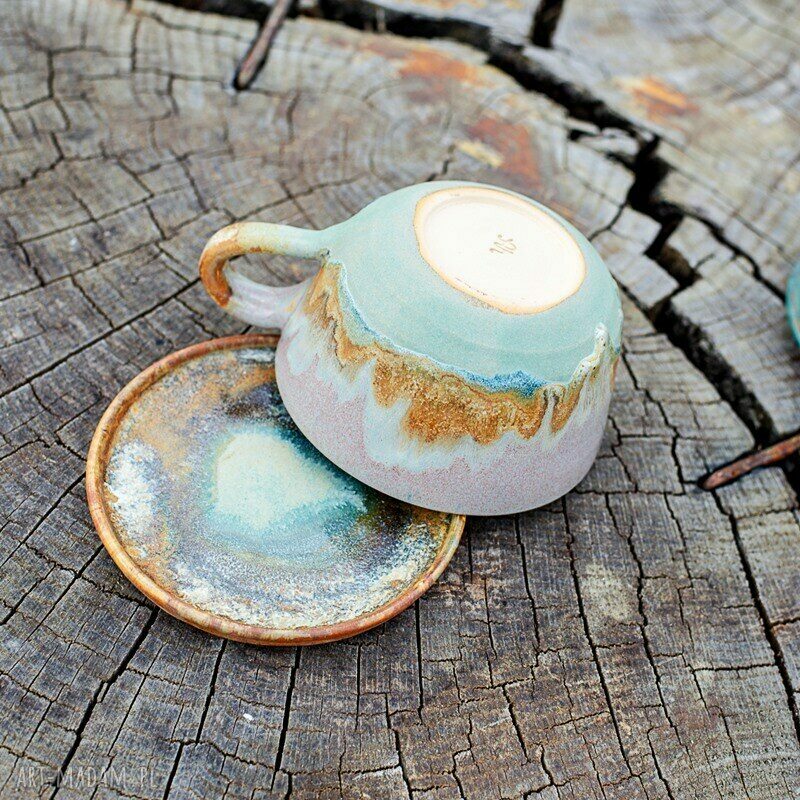Filiżanka z figurką kota Tundra - rękodzieło ceramiczne ok. 290 ml (czarna)