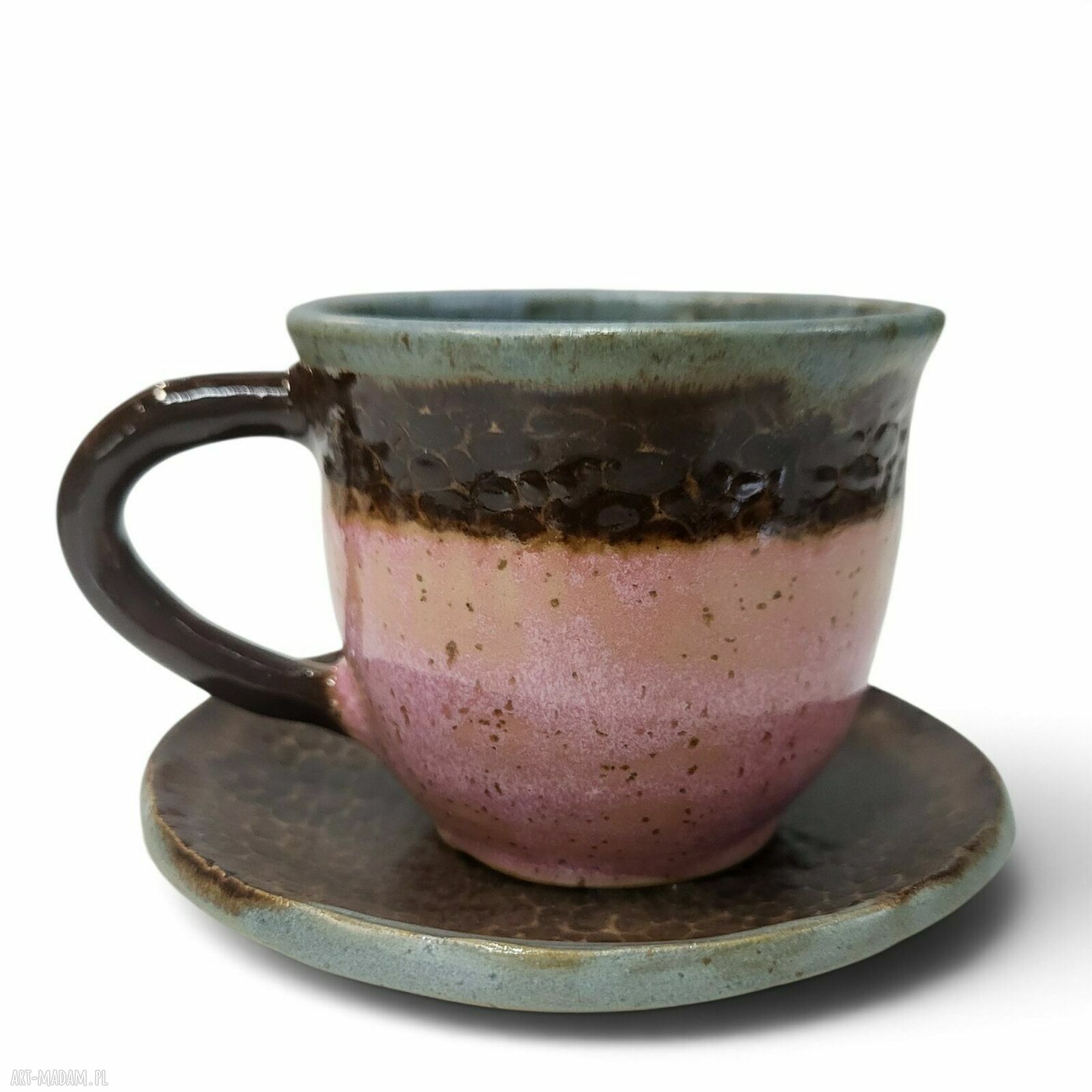 Ręcznie robiona filiżanka ceramiczna z podstawką