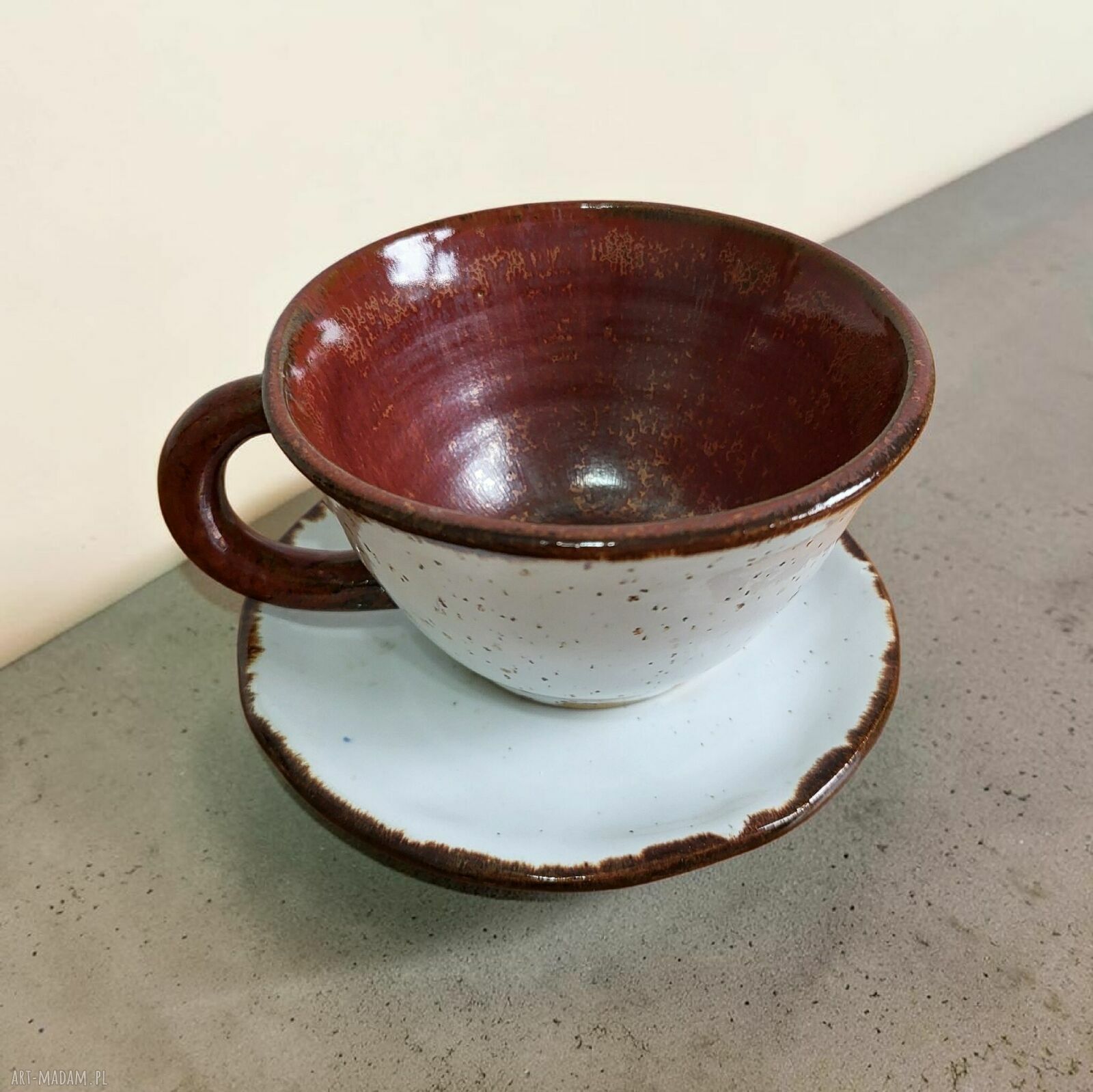 Filiżanka z podstawkiem na prezent - rękodzieło ceramiczne Art by Leika