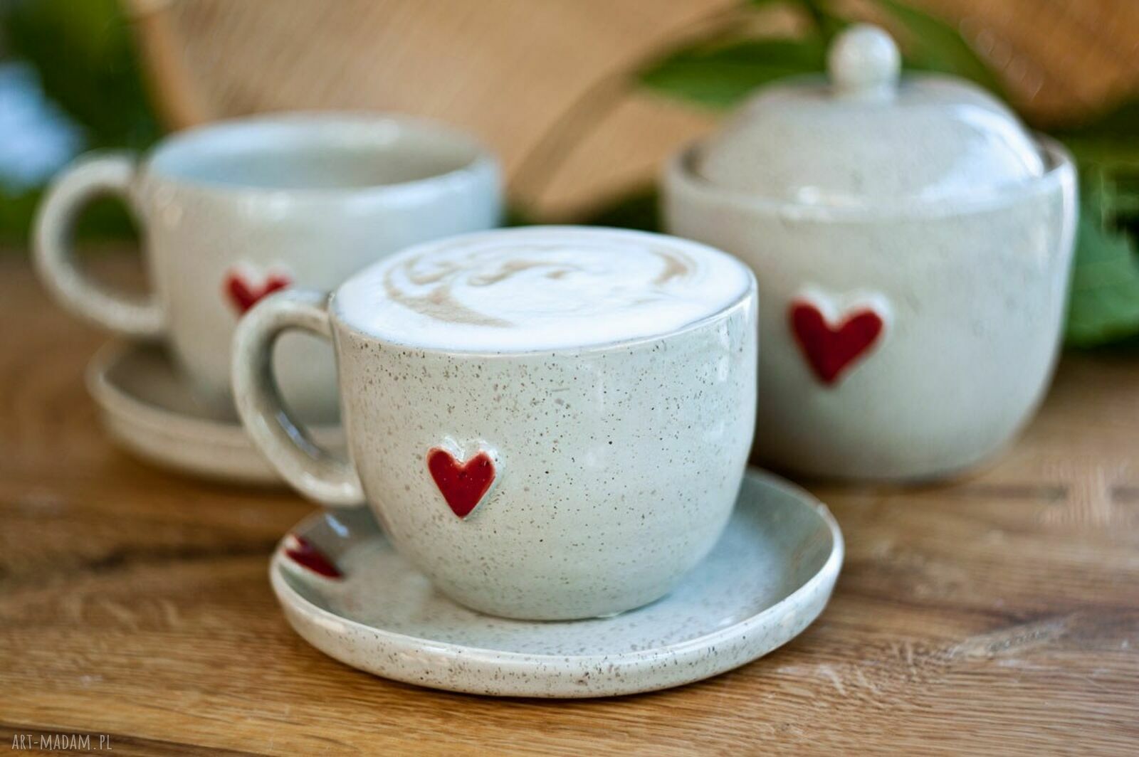 Filiżanka z serduszkiem i spodkiem - ręcznie toczona ceramika do cappuccino