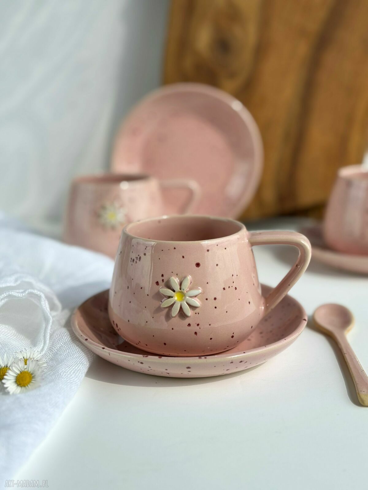 Filiżanka ze spodkiem „Beczułka” ręcznie robiona 250 ml - Stokrotka różowa