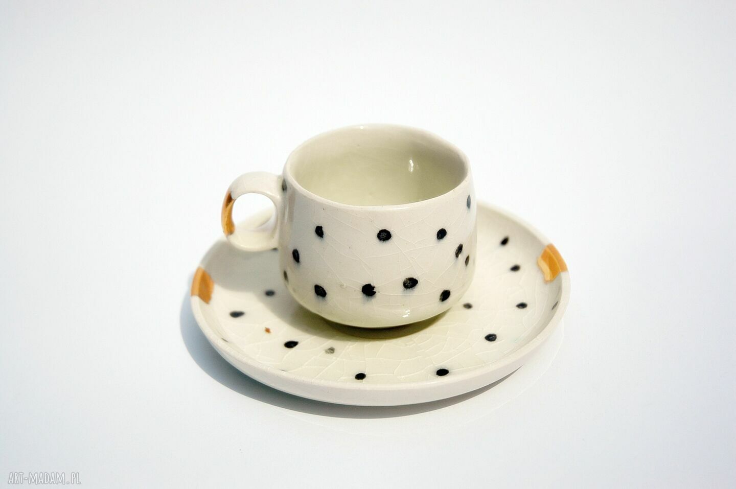 Filiżanka spodkiem dalmatyńczyk porcelit kawa espresso złote