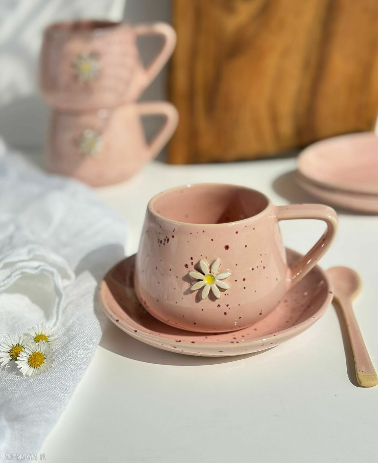 Filiżanka ze spodkiem „Beczułka” ręcznie robiona 250 ml - Stokrotka różowa