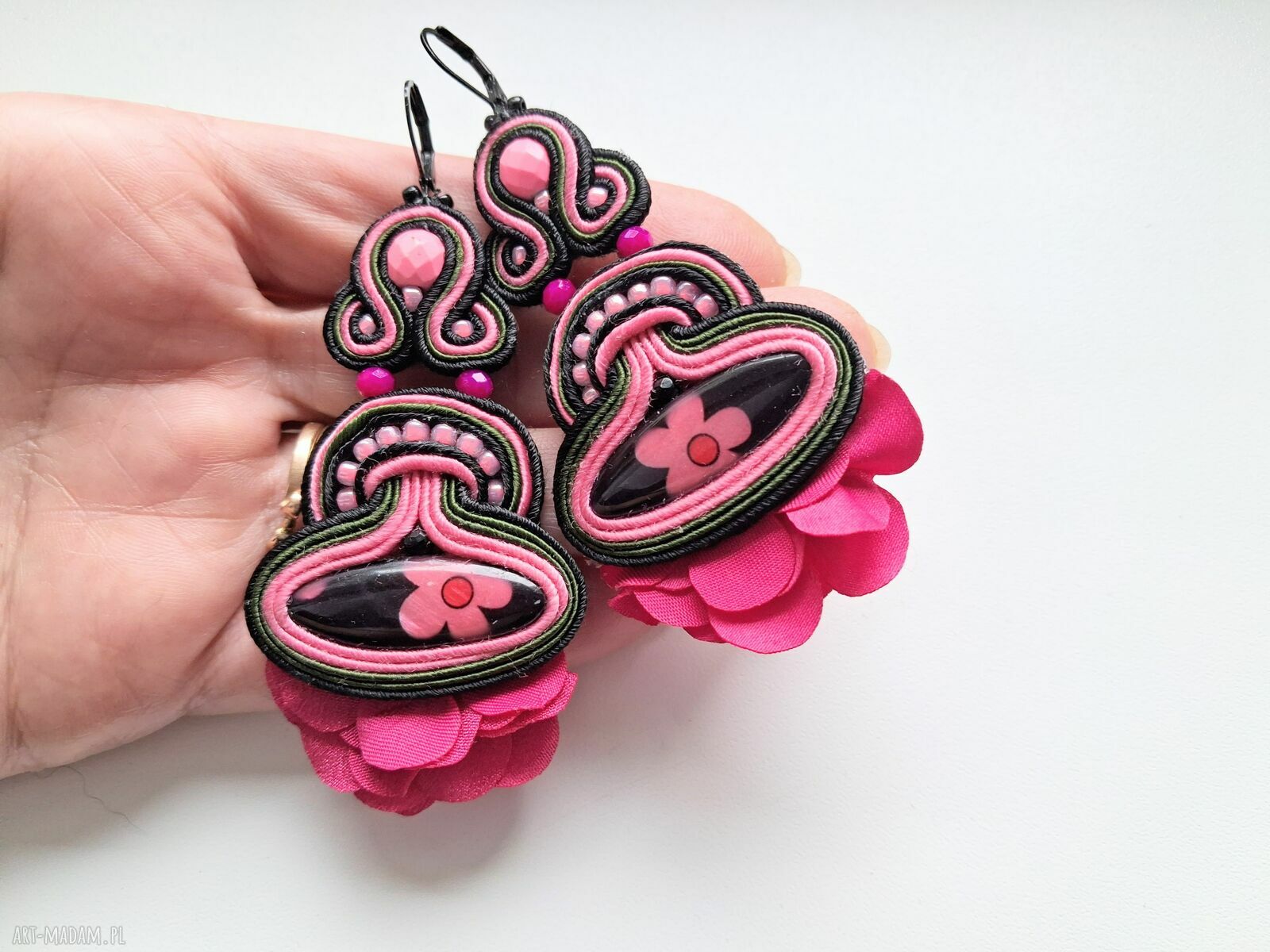 Flamenco kolczyki sutaszowe boho - ręcznie haftowane (8 cm)
