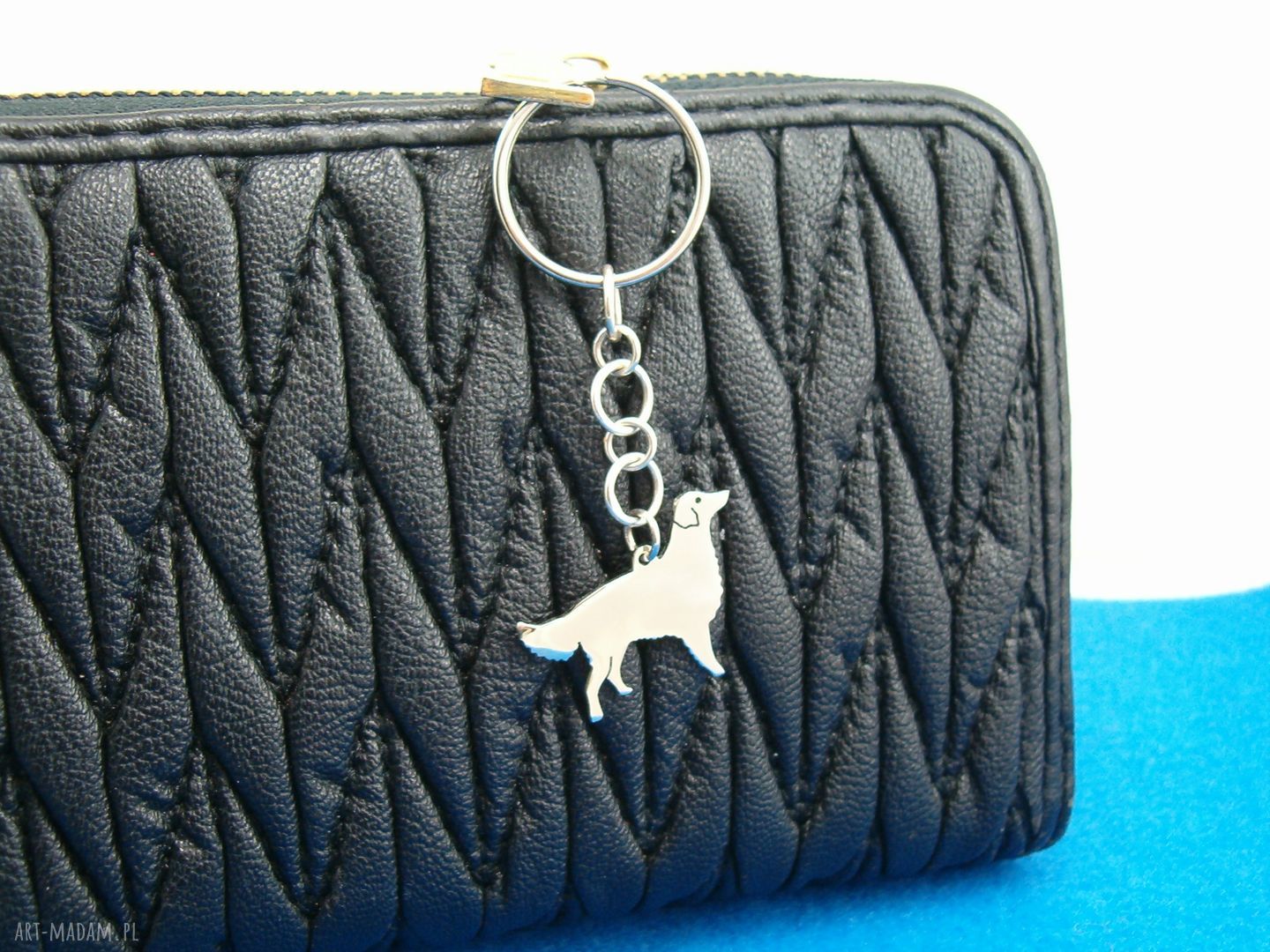 Brelok Flat Coated Retriever ze srebra 925 - ręcznie polerowany