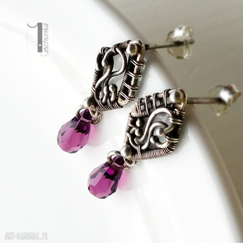 Fleur I - ręcznie robione srebrne kolczyki sztyfty z kryształem Swarovski Amethyst