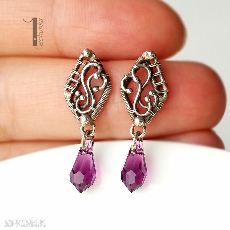 Fleur I - ręcznie robione srebrne kolczyki sztyfty z kryształem Swarovski Amethyst