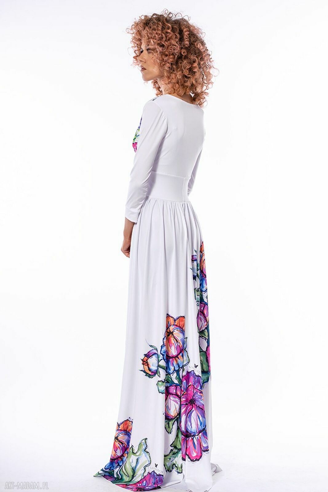 Flora - suknia ślubna w kwiaty Milita Nikonorov