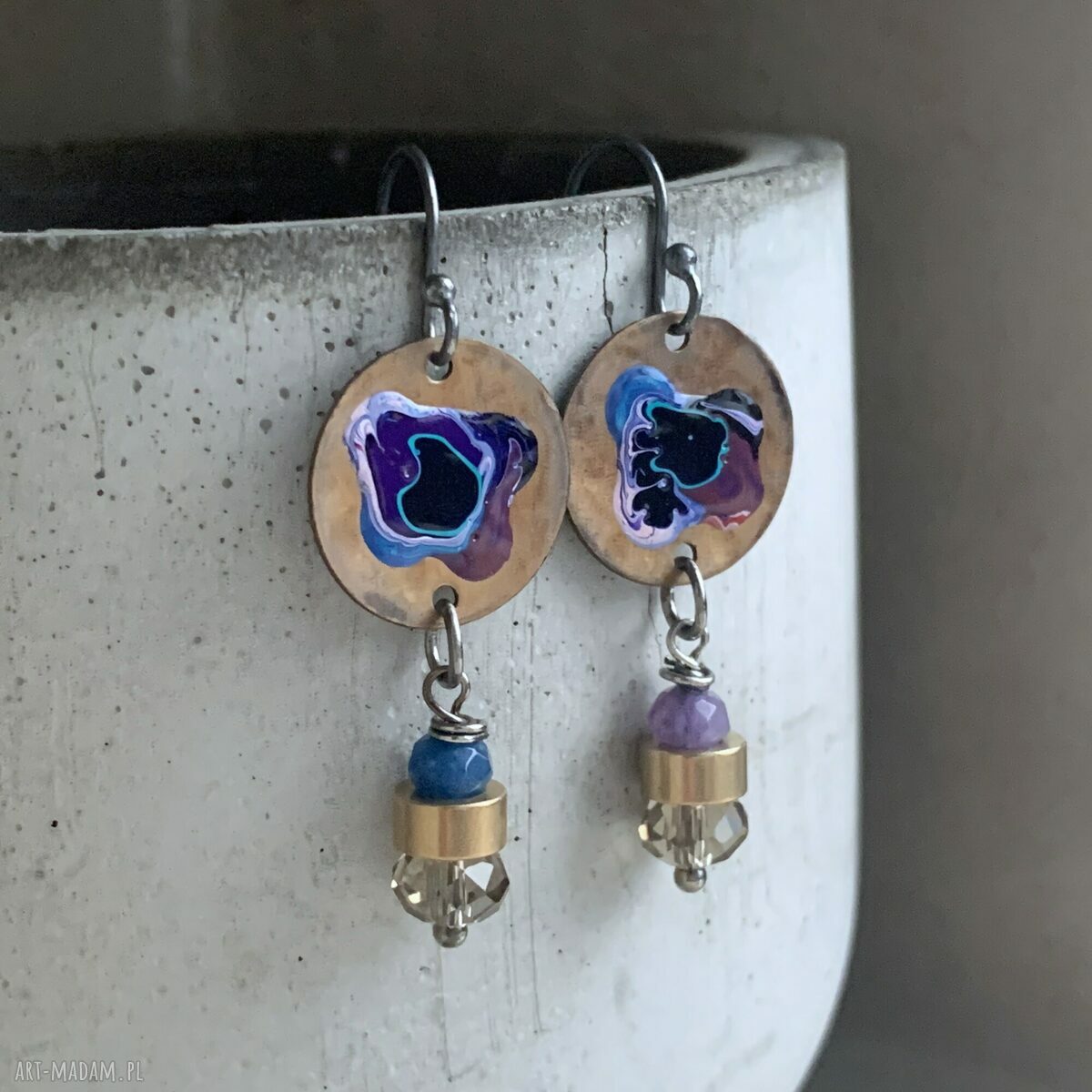 Kolczyki Flower in Violet and Blue - emaliowane kwiaty, jadeit i szklane oponki