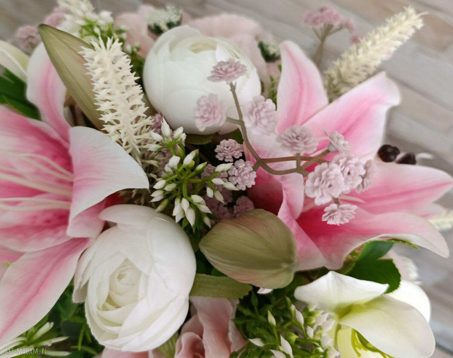 Flowerbox dekoracyjny srebrny - elegancki prezent do Twojego wnętrza