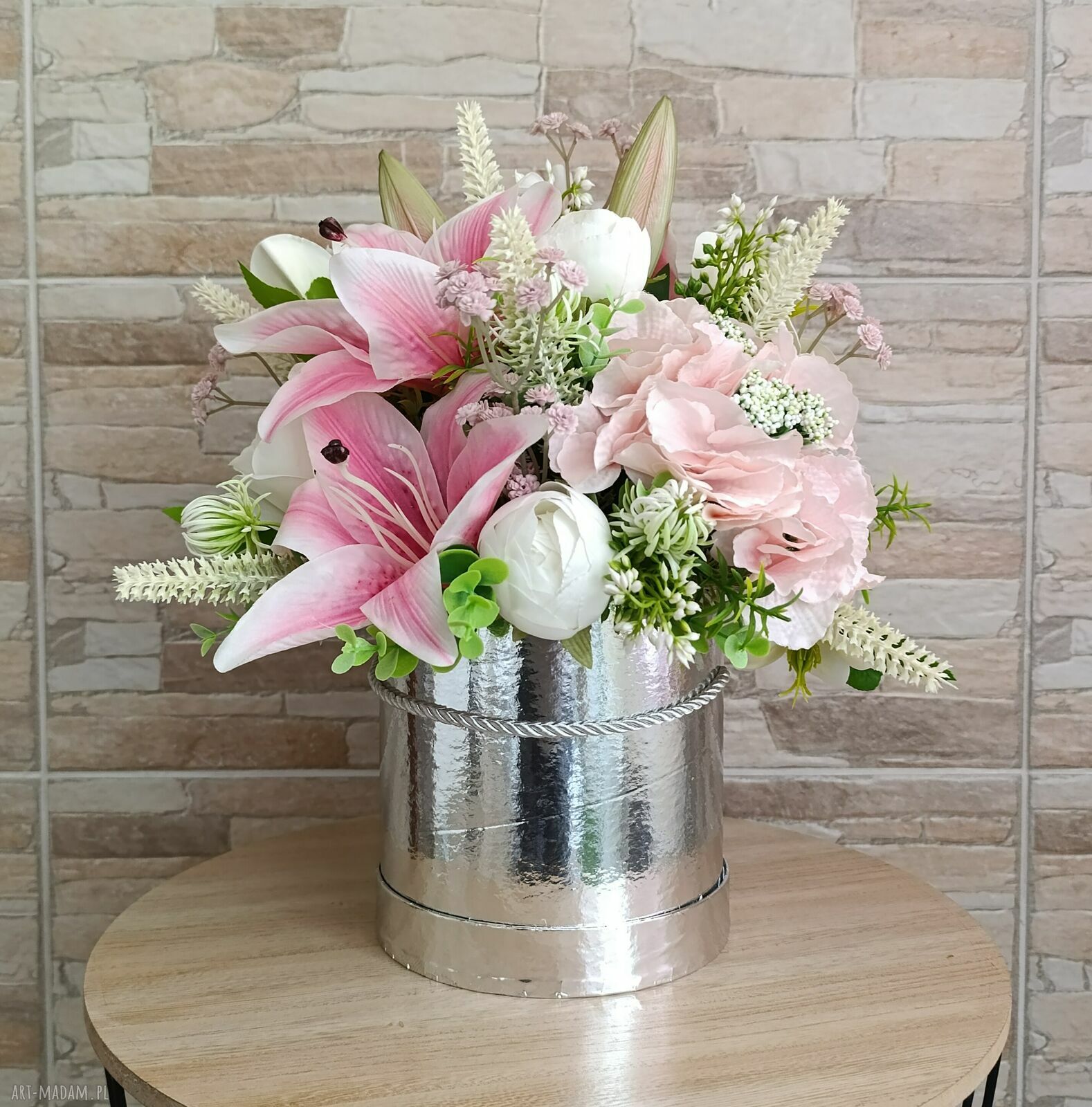 Flowerbox dekoracyjny srebrny - elegancki prezent do Twojego wnętrza