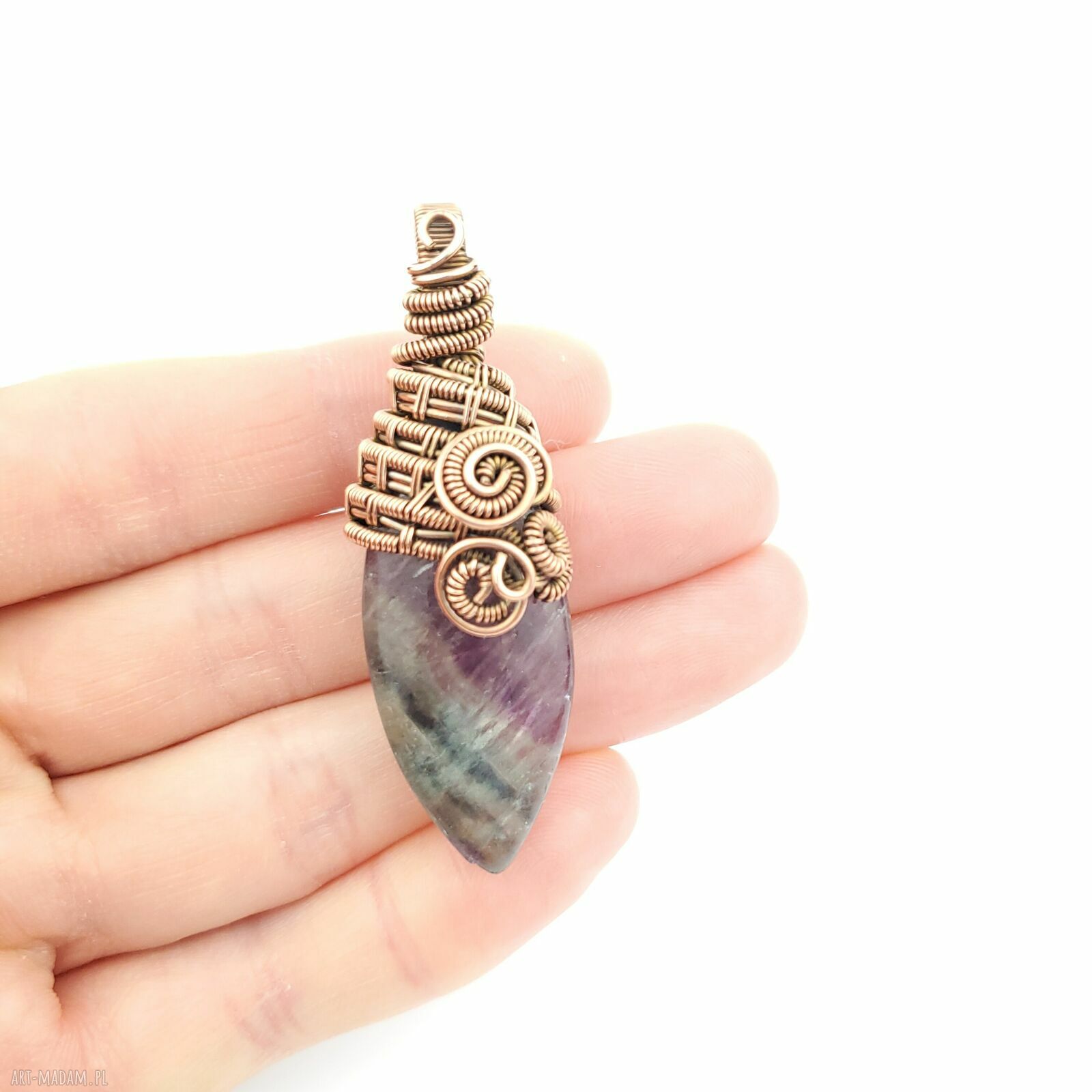 Fluorytowy wisiorek w technice wire wrapping