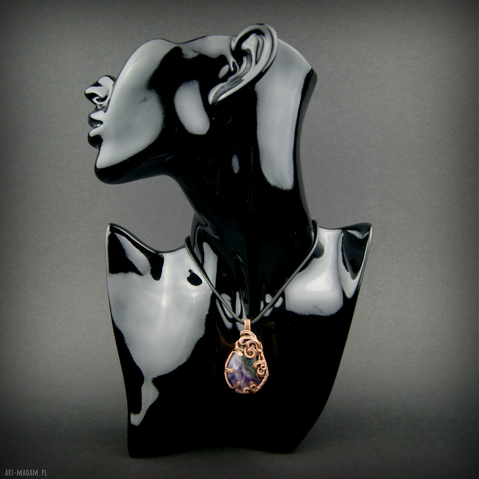 Fluoryt wisiorek wire wrapping z kamieniem - miedziany, oksydowany