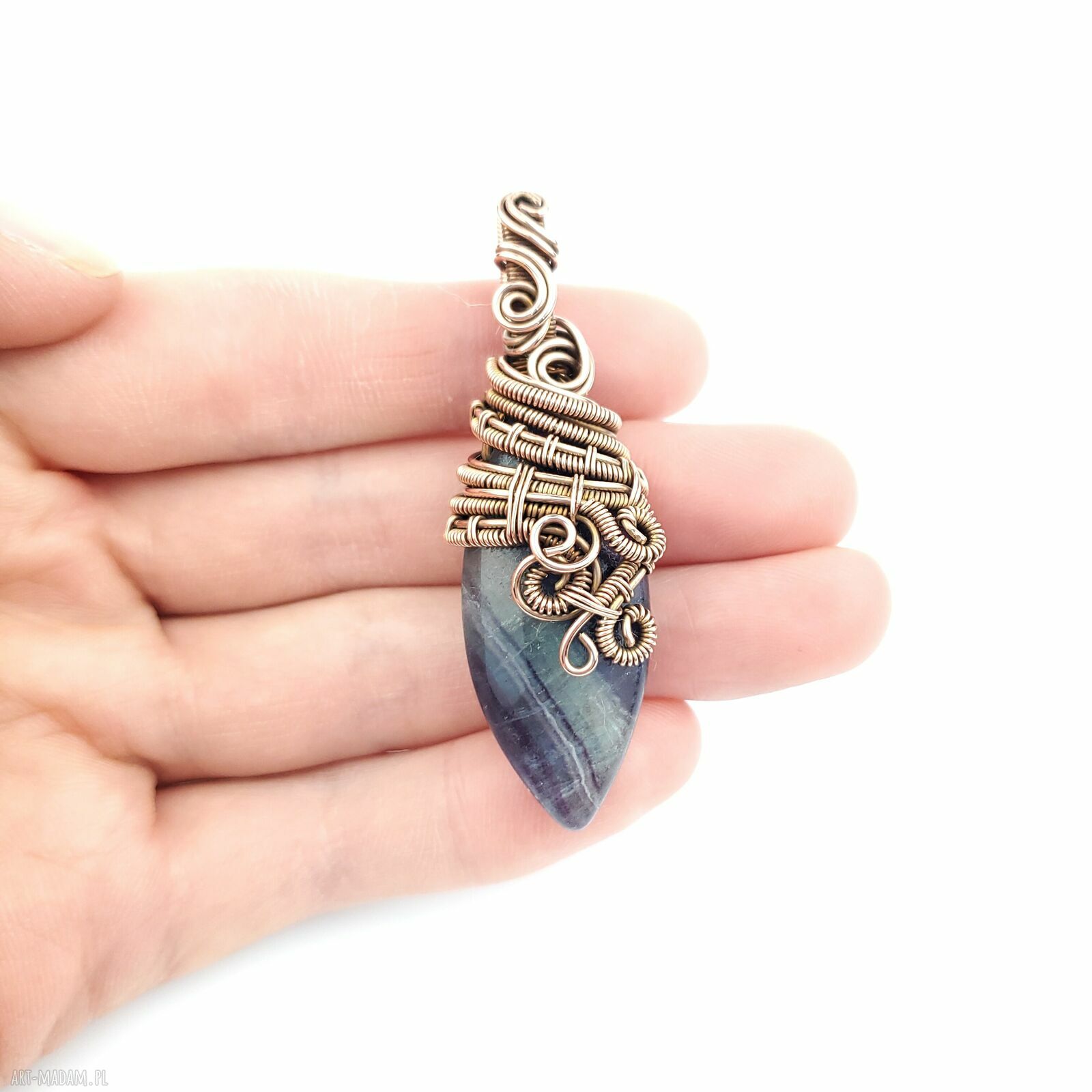 Fluorytowy wisiorek wire wrapping w miedzianej oprawie