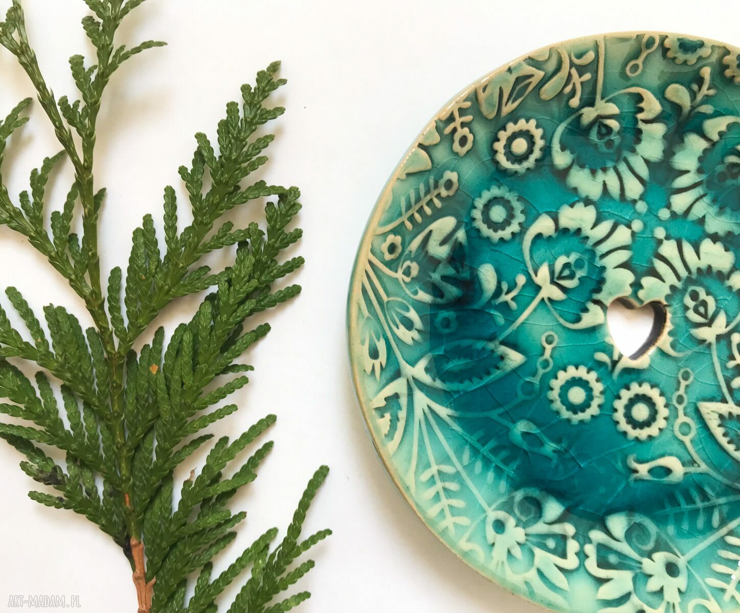 Folkowa, okrągła mydelniczka ceramiczna