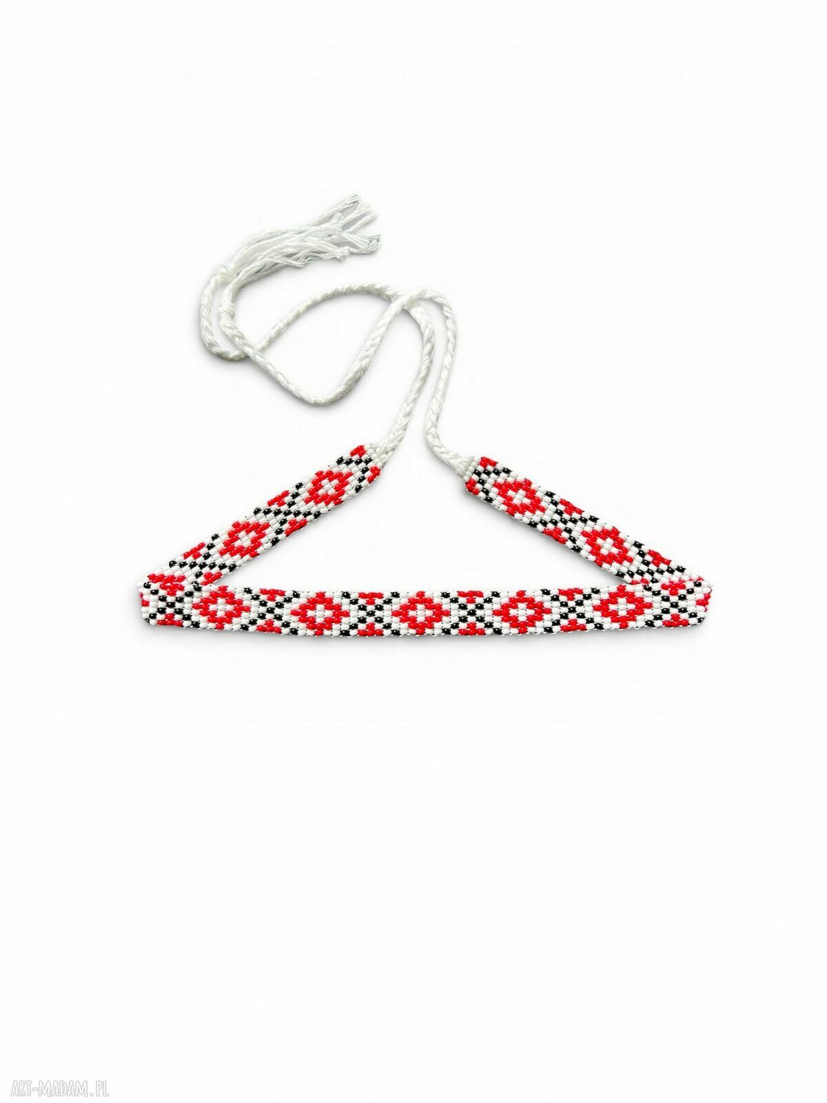 Folkowy choker z koralików z etnicznym ornamentem