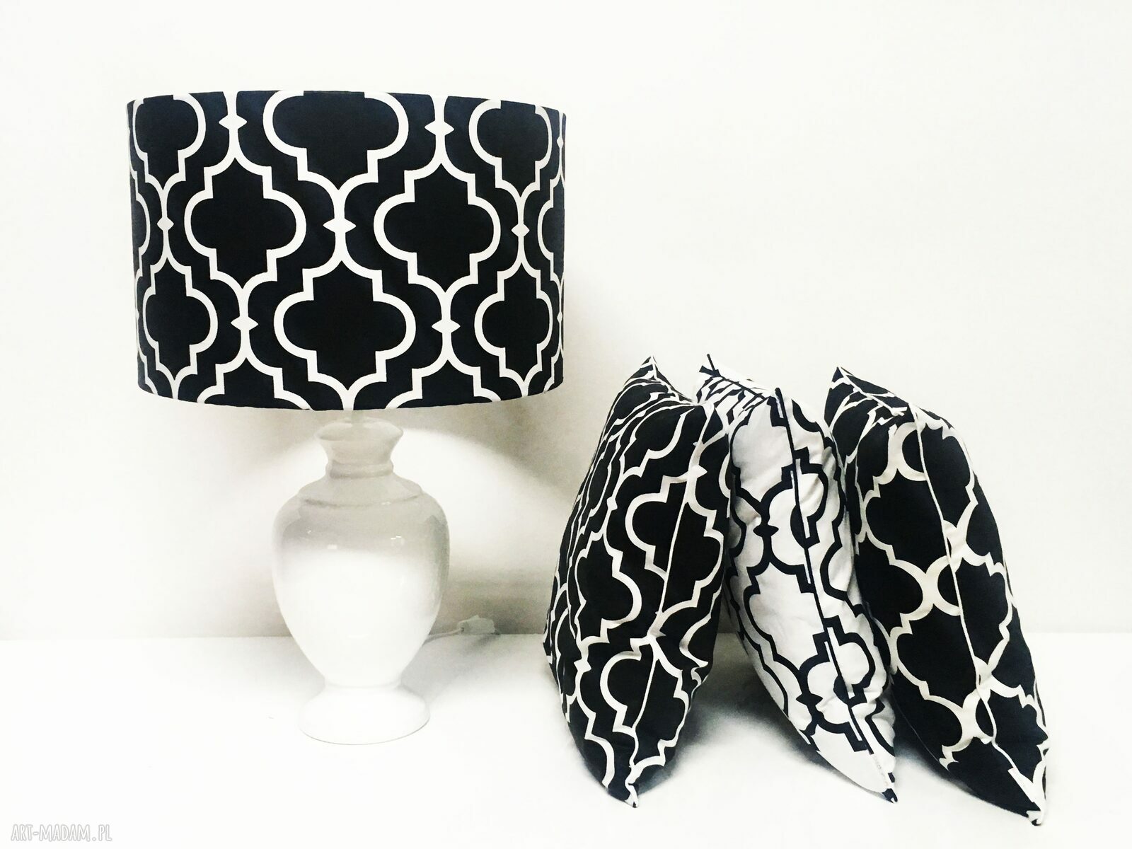 Poduszka FRESH BLACK New 50x50cm od majunto