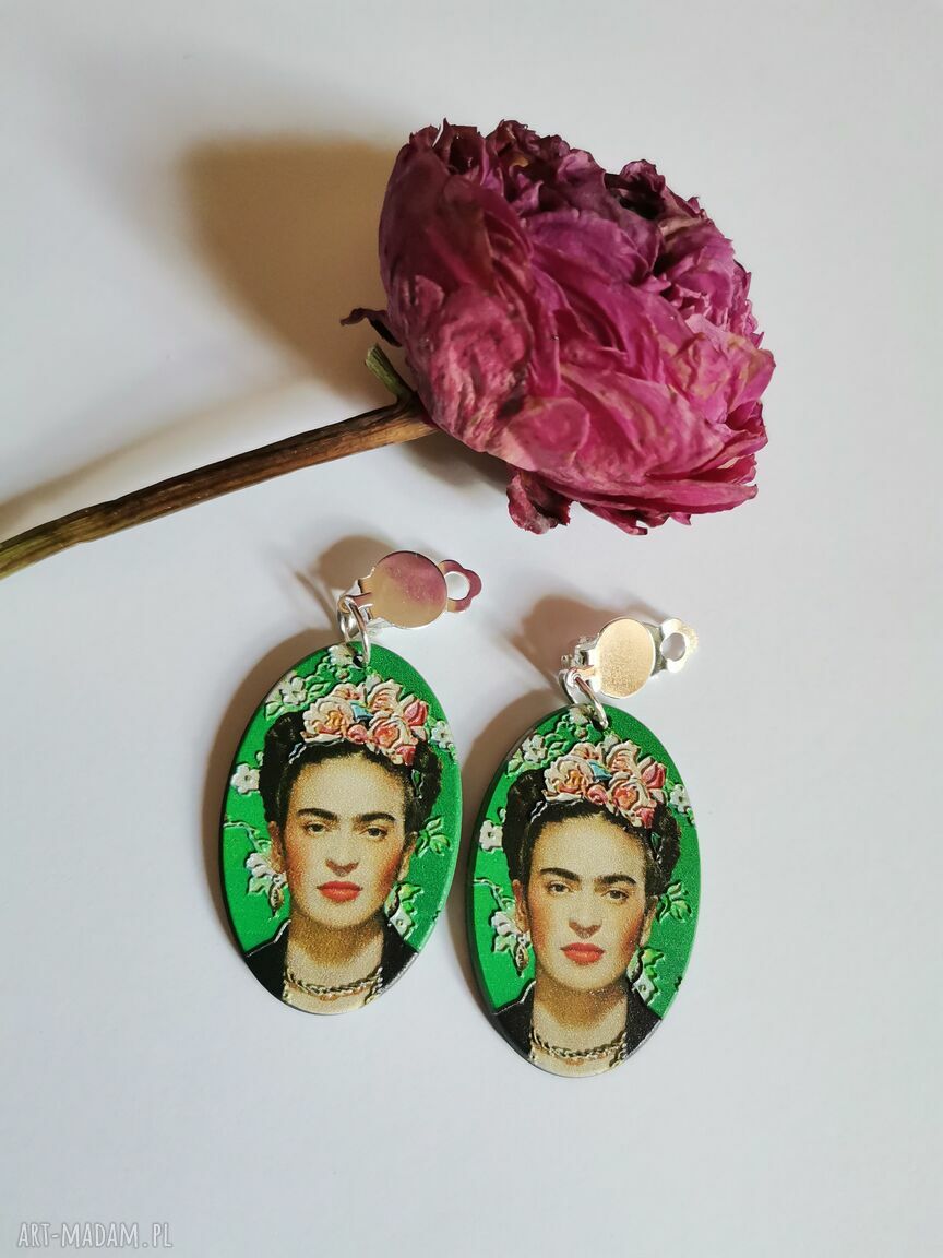 Klipsy Frida dwustronne - lekkie boho folk z frędzlami