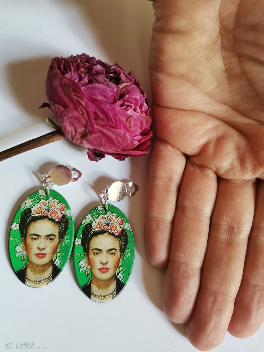 Klipsy Frida dwustronne - lekkie boho folk z frędzlami