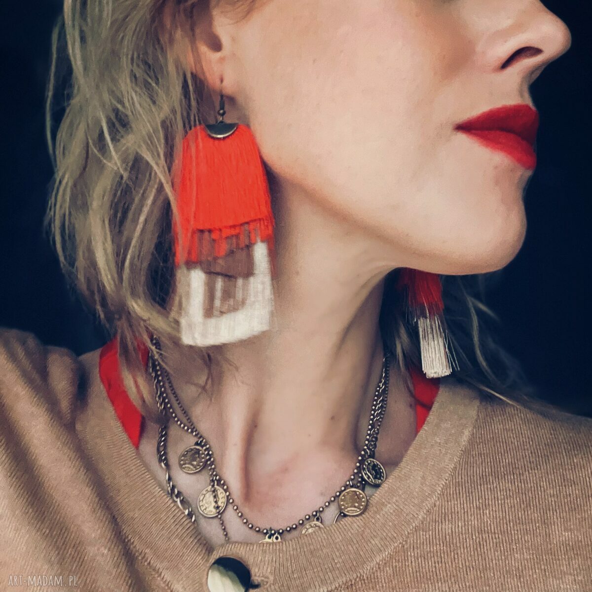 Kolczyki Fryderyka z chwostami boho na imprezę