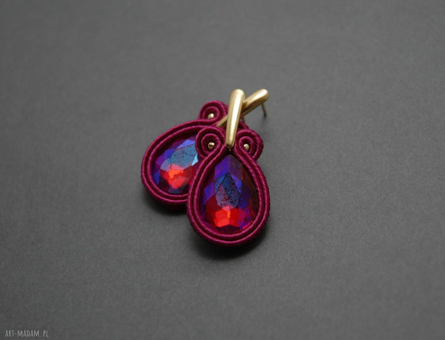 Fuksjowe kolczyki sutasz na wieczór - delikatne i eleganckie (ok. 3,5 cm)