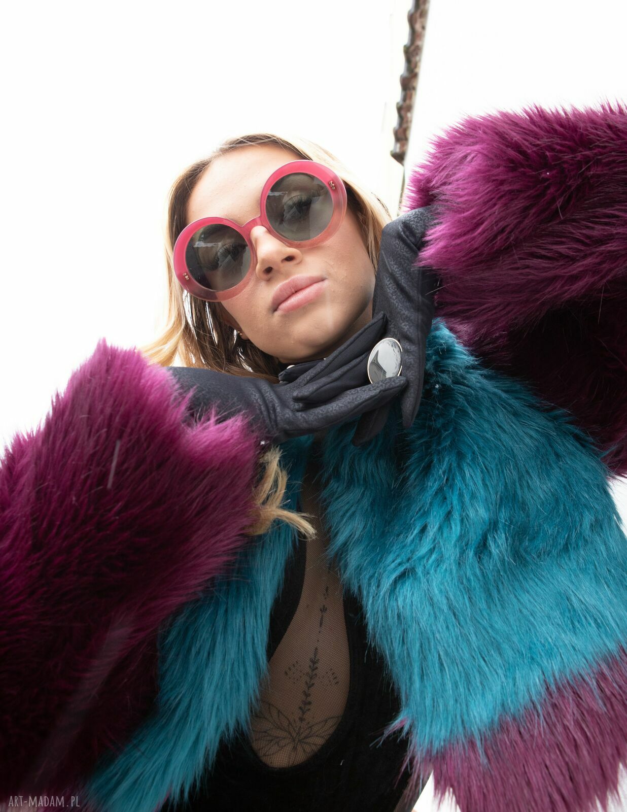 Kolorowe futro damskie ze sztucznego futerka GOfashion