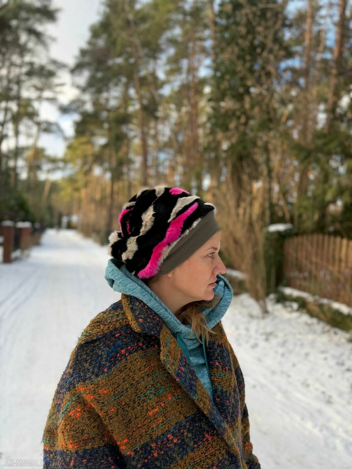 Futrzana czapka na podszewce Duża Szalona