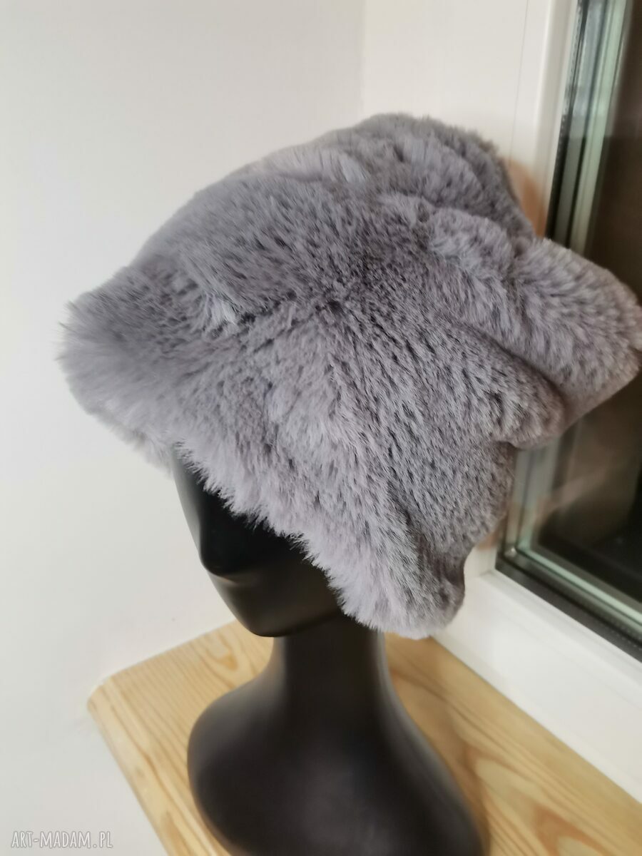 Szara futrzana czapka Frida z podszewką - sztuczne futro (one size)