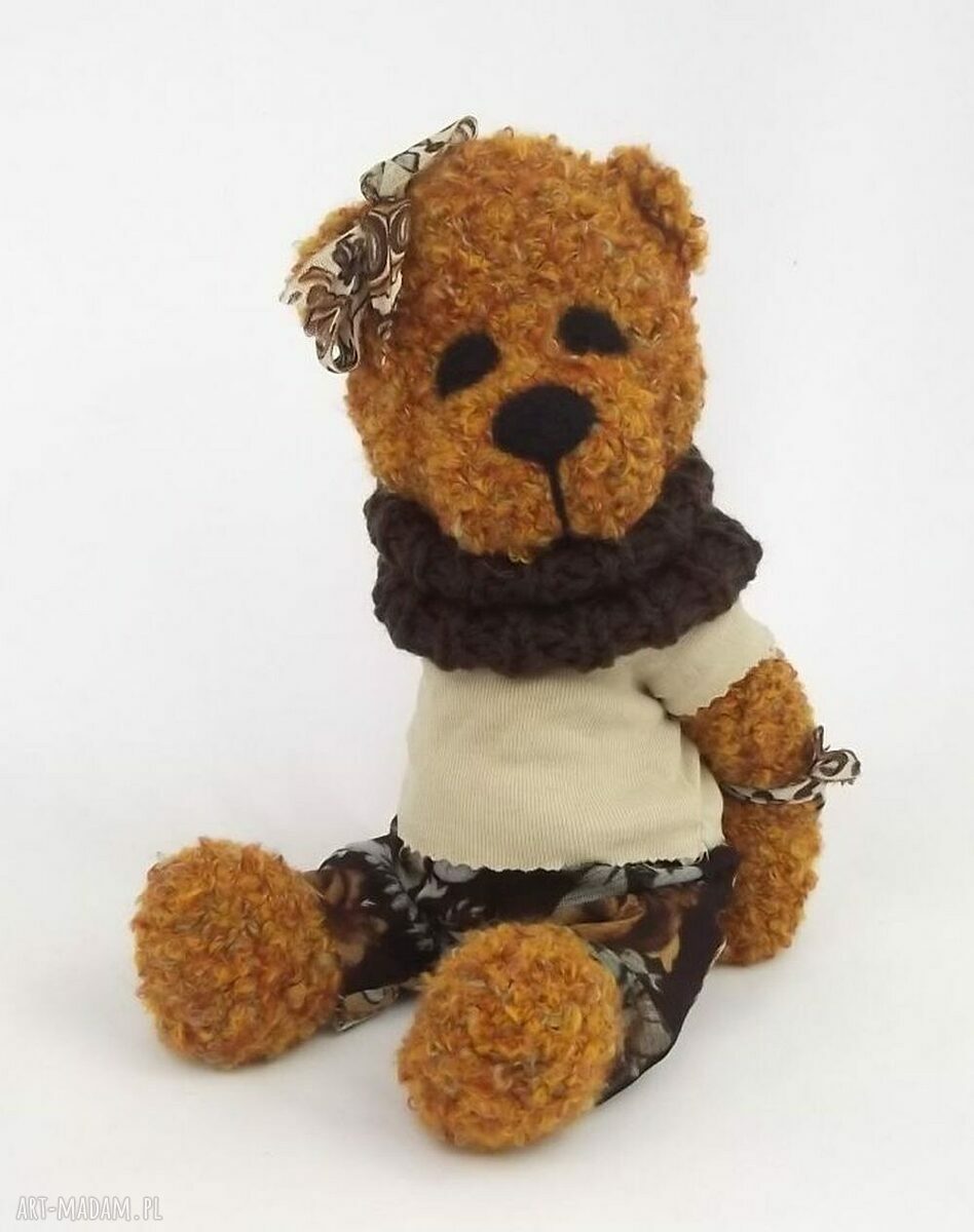 Gabrysia - misiowa dziewczynka, szydełkowa maskotka handmade 34 cm