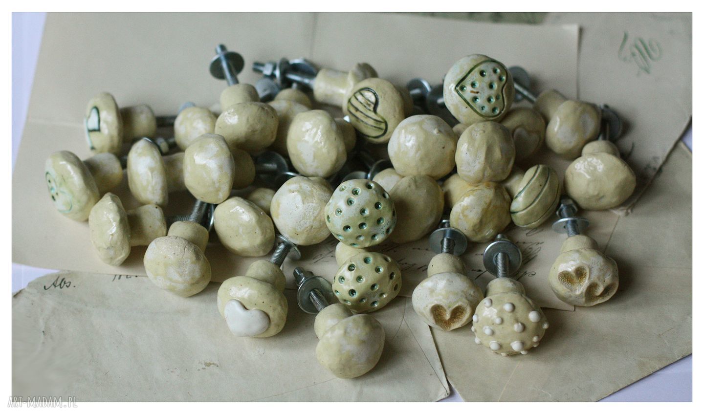 Gałki do szuflady beżowe z ceramiki handmade