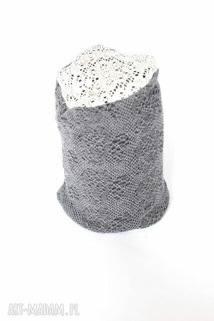 Czapka koronkowa handmade na podszewce - obwód 59-60 cm