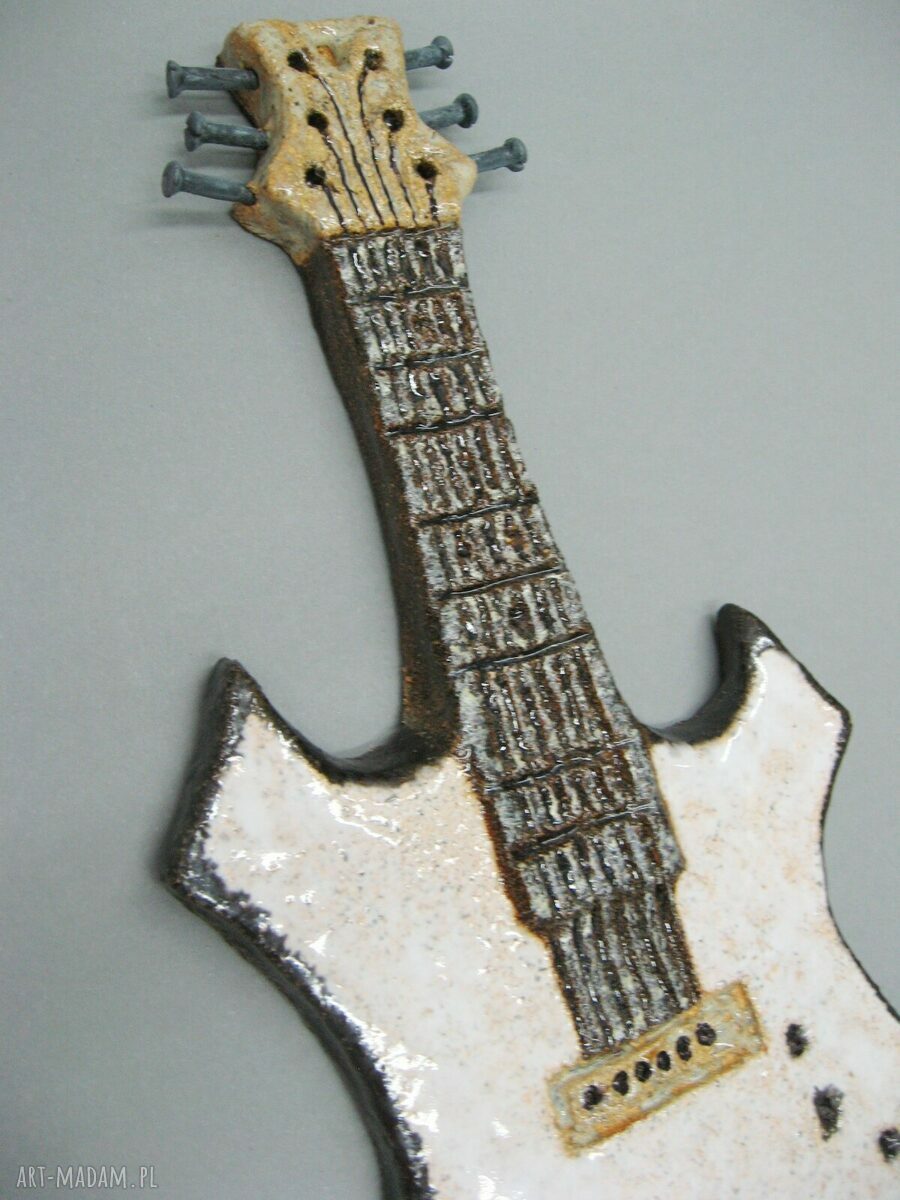 Gitara rokowa II - ręcznie wykonana dekoracja ceramiczna z metalowymi detalami