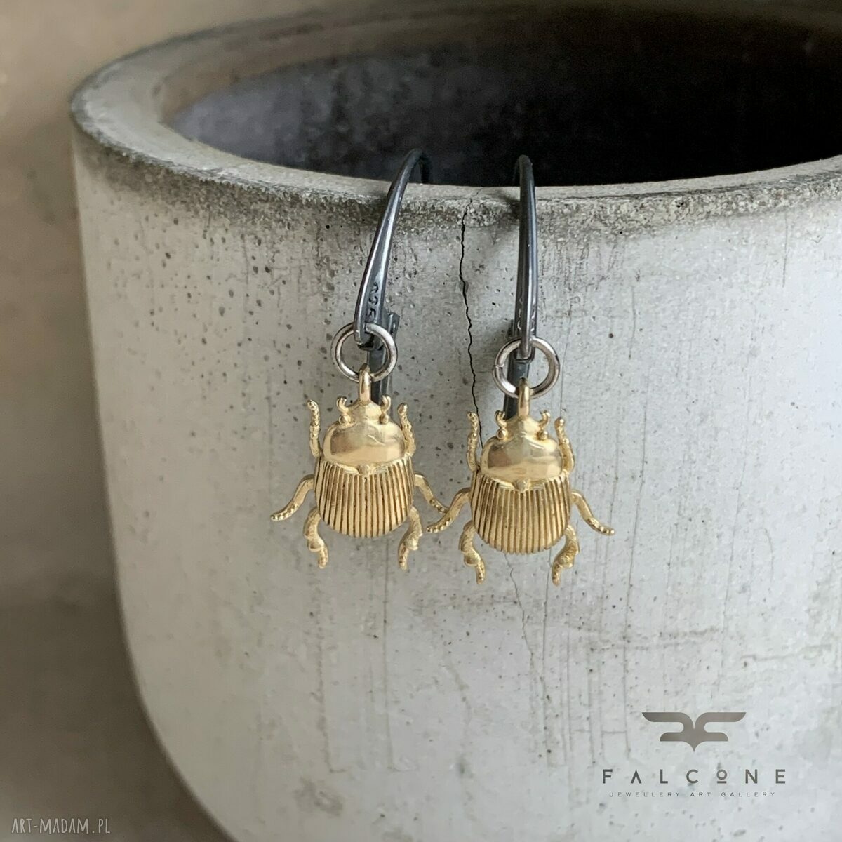 Drobne kolczyki Golden Scarab Light ze srebra 925 i mosiądzu