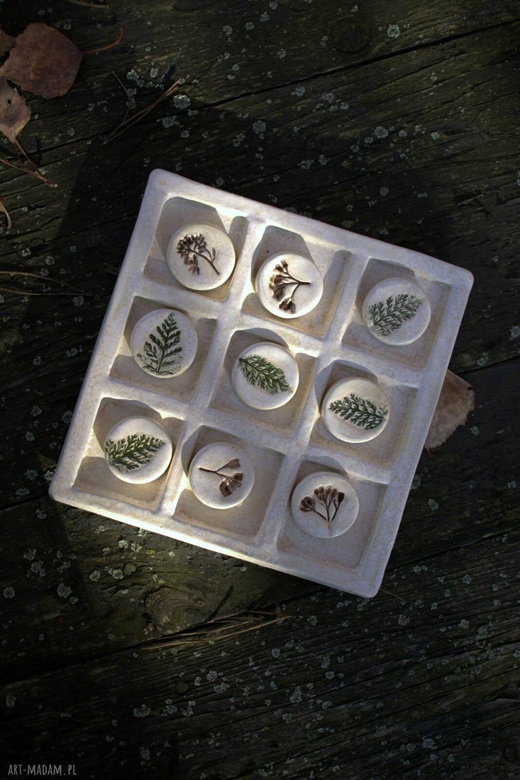 Gra Kółko i Krzyżyk - Krwawnik - ceramiczna dekoracja 15x15 cm