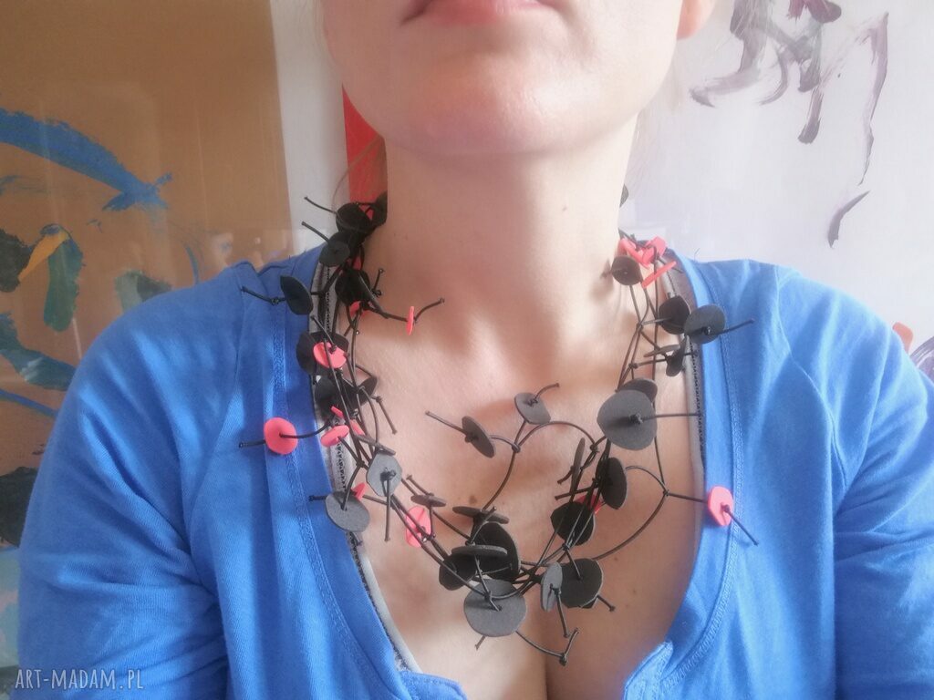 Graficzny, zaskakujący naszyjnik wiosenny boho - ręcznie robiony, 190 cm