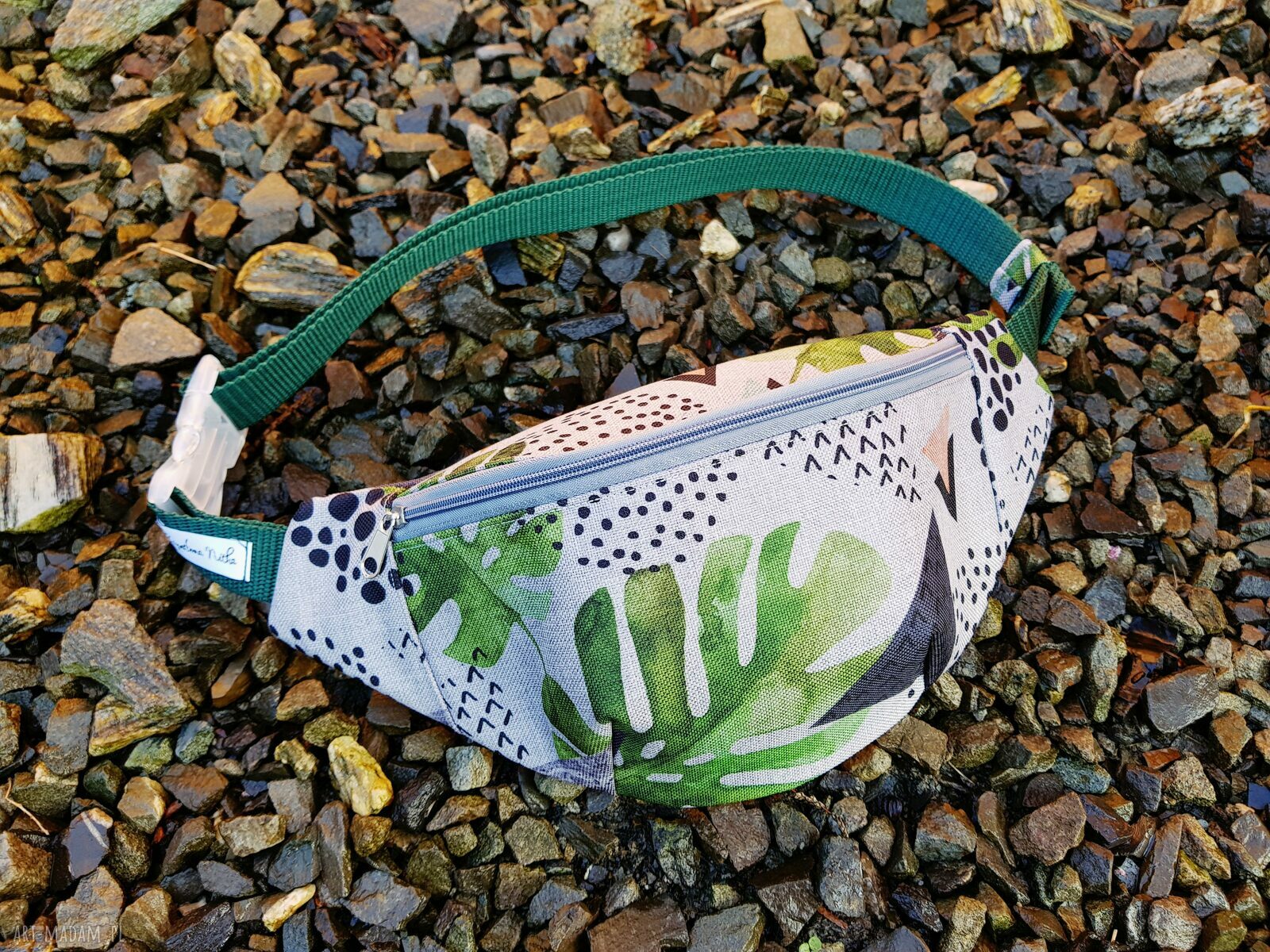 Grafitowa nerka damska handmade praktyczny podarunek
