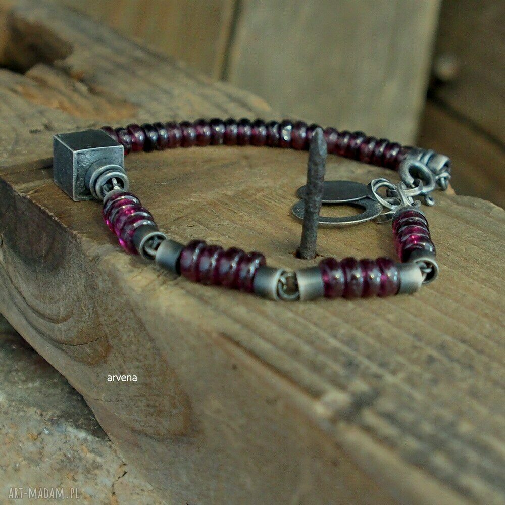 Oksydowana bransoletka ze srebra 925 z granatami (Arvena) - handmade