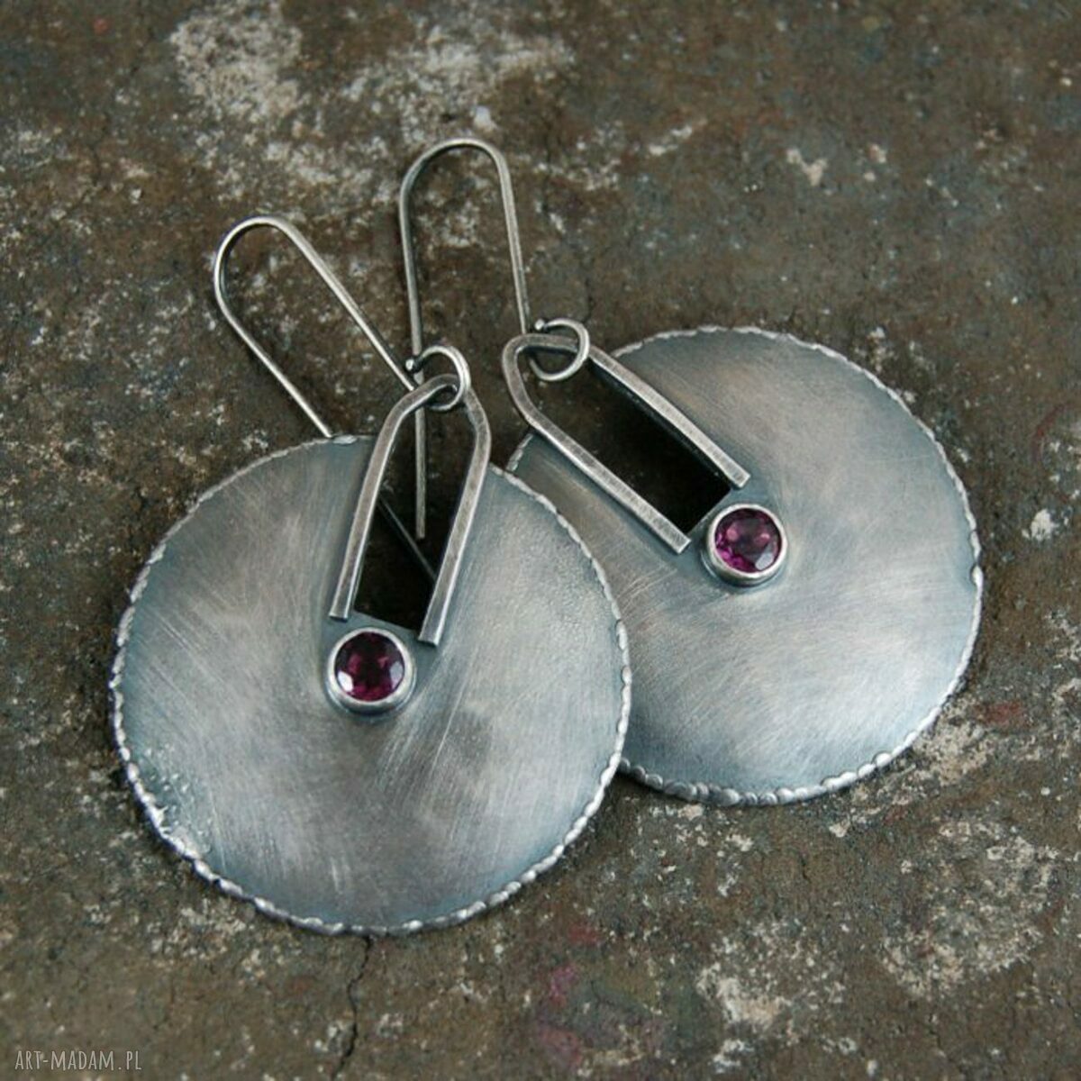 Granat Rodolit - efektowne duże kolczyki z oksydowanego srebra (koła) - handmade