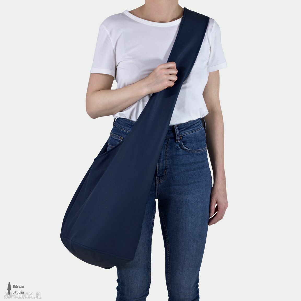 Granatowa torba hobo boho Long Boogi Bag vegan - do noszenia na ramię
