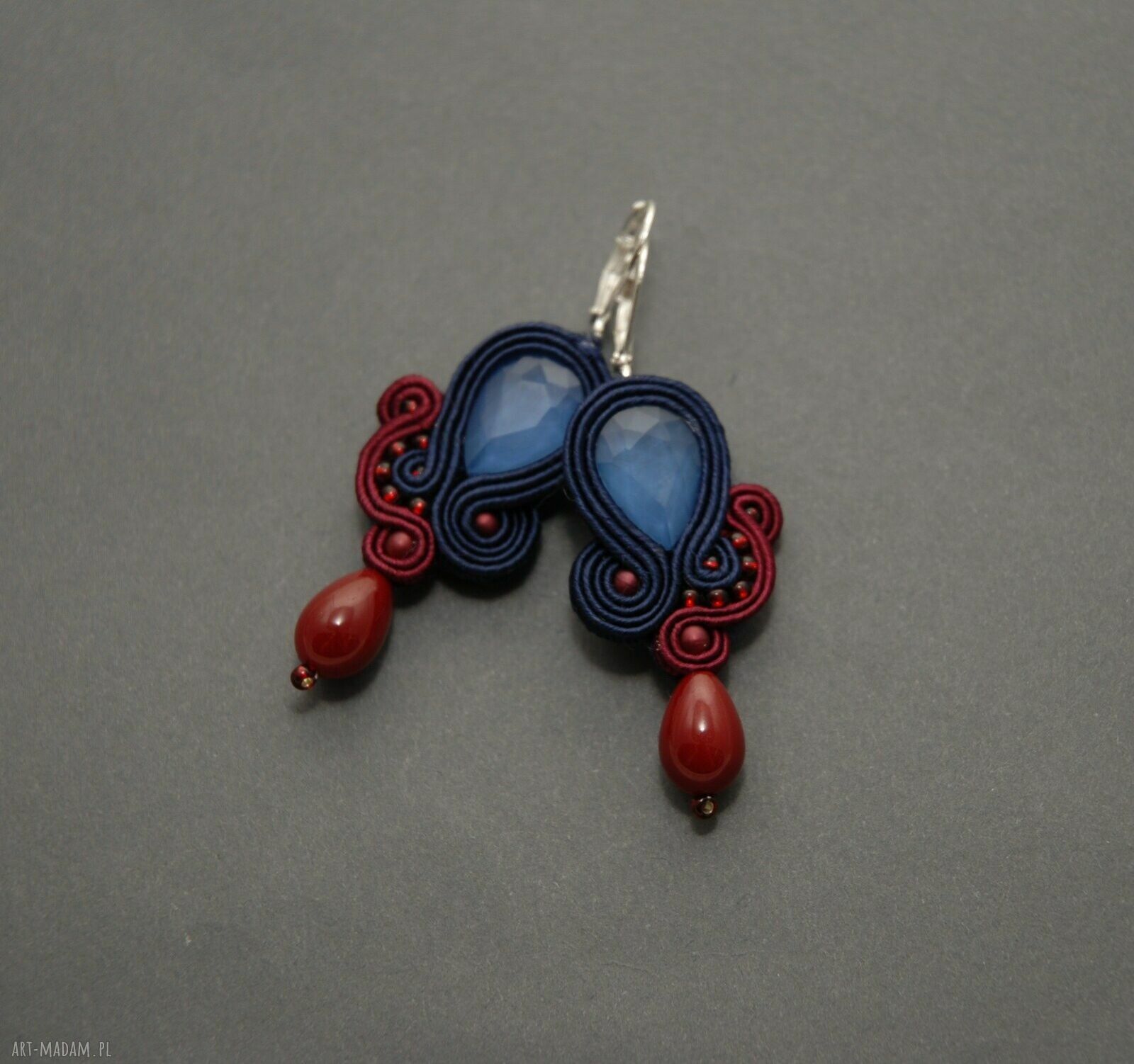 Granatowo-bordowe kolczyki sutasz - eleganckie wiszące haftowane kolczyki handmade
