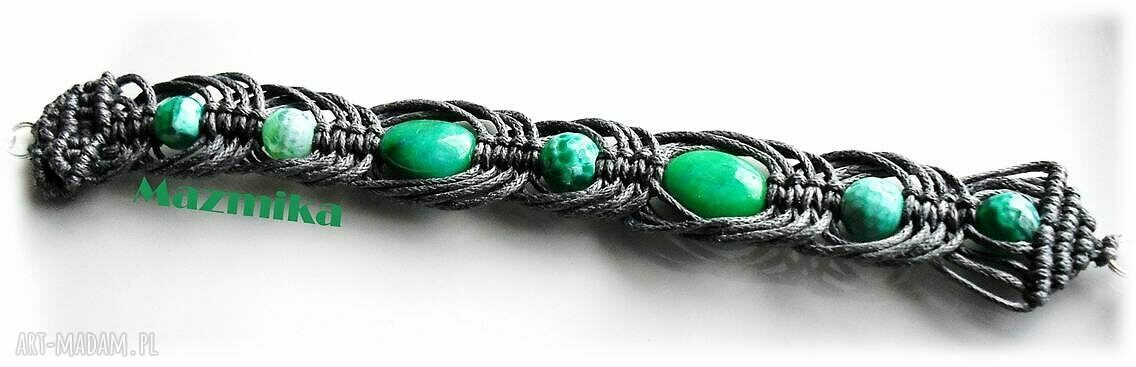 Gray&green - bransoletka makramowa z agatem fasetowanym i zielonymi akcentami