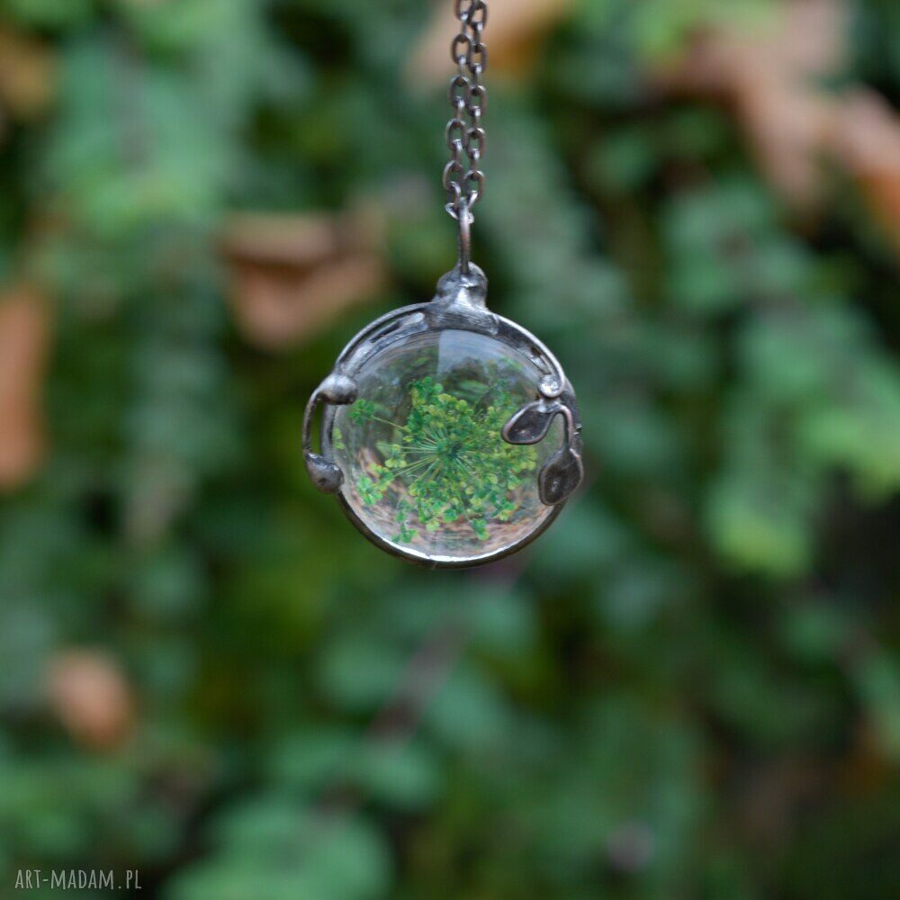 Green Meadow - naszyjnik z kwiatami w szkle (wisior terrarium)