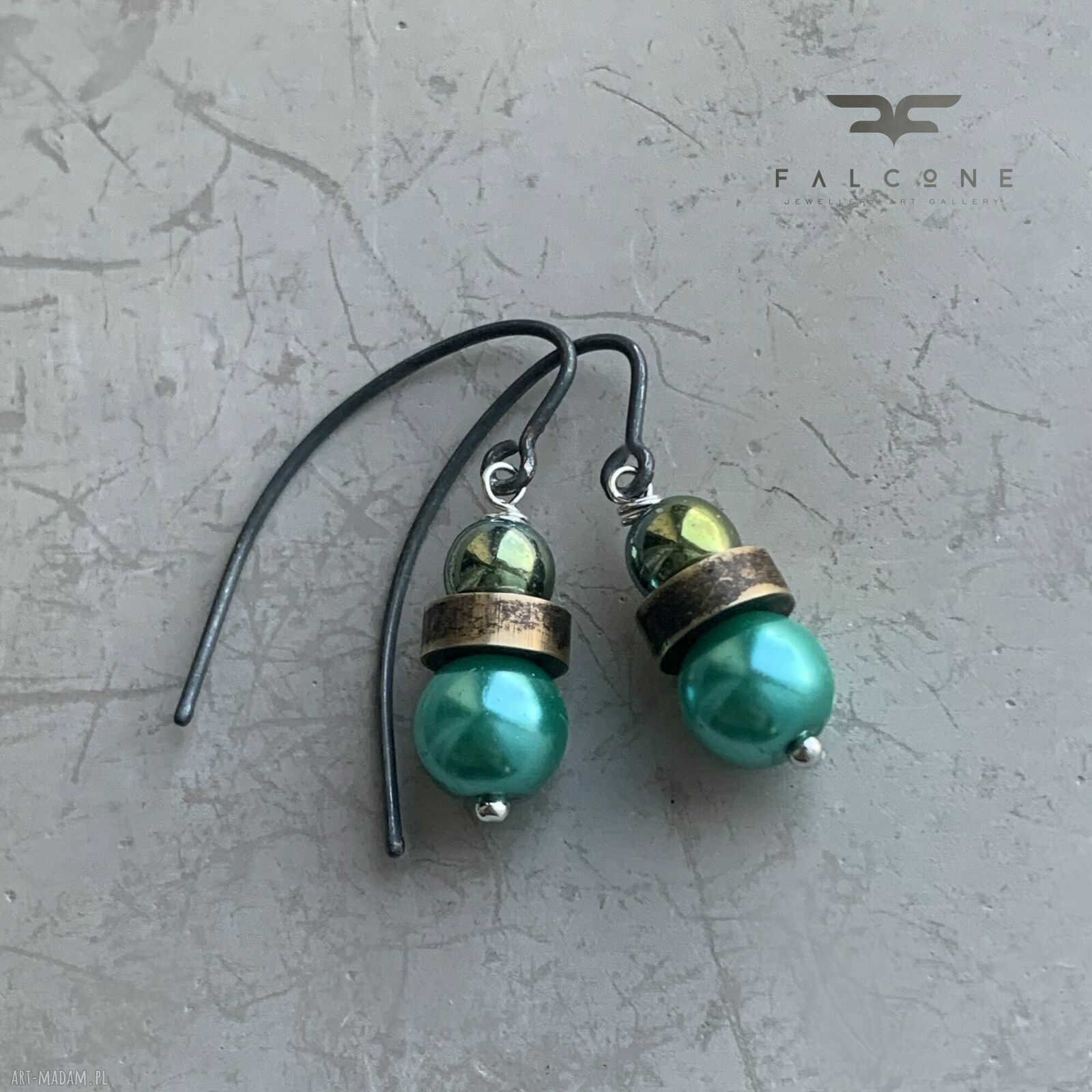 Kolczyki Green Scarab - patynowany mosiądz, turkusowo-zielone perły i hematyt